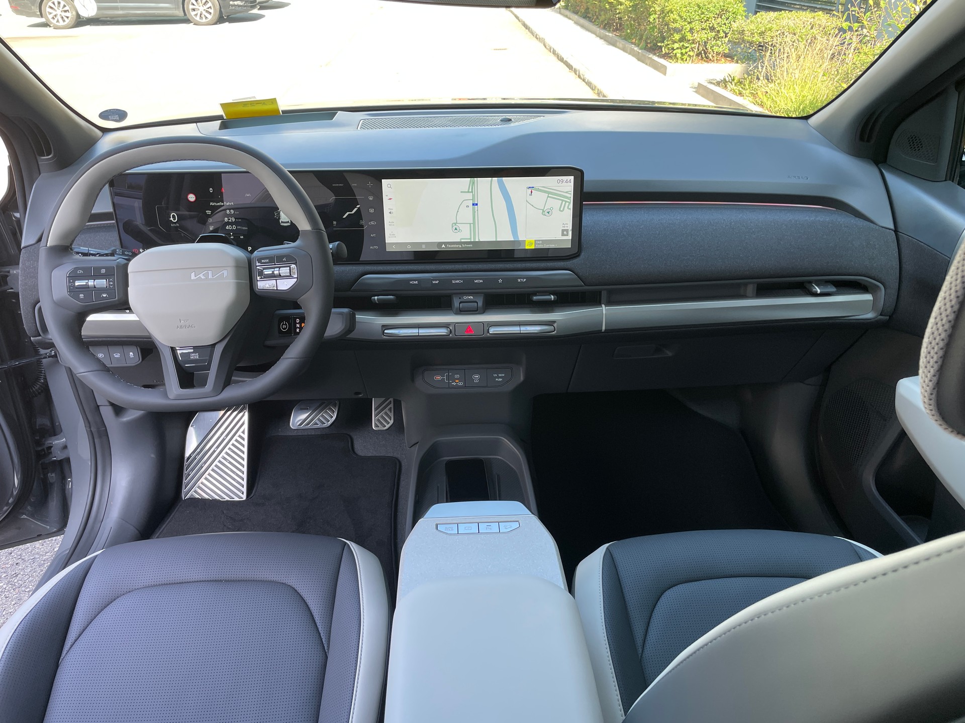KIA EV3 81,4 kWh GT-Line mit GT-Line Pack, Panoramadach, V2L, AHK (MODELL 26)-image-16