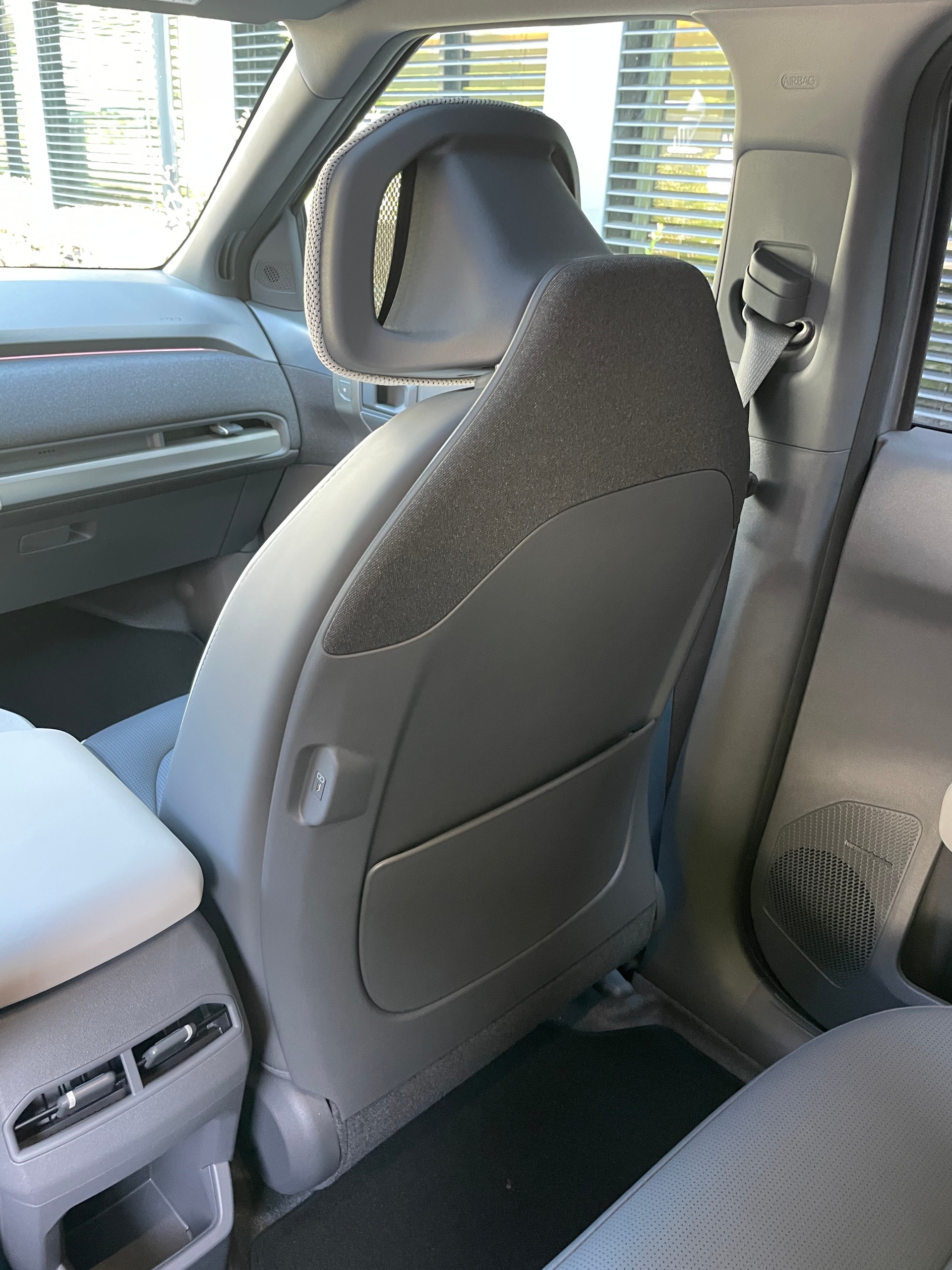 KIA EV3 81,4 kWh GT-Line mit GT-Line Pack, Panoramadach, V2L, AHK (MODELL 26)-image-14