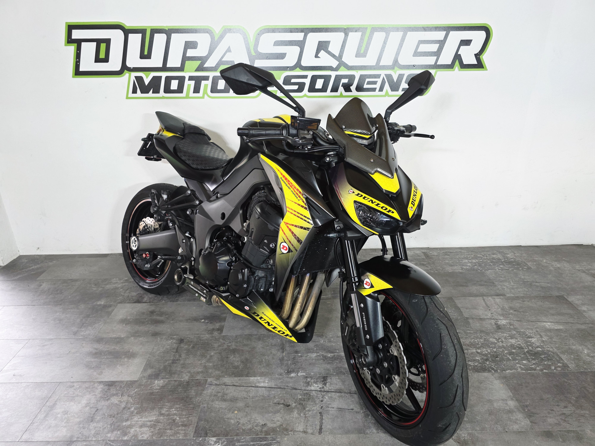 KAWASAKI Z 1000-showroom-element-1