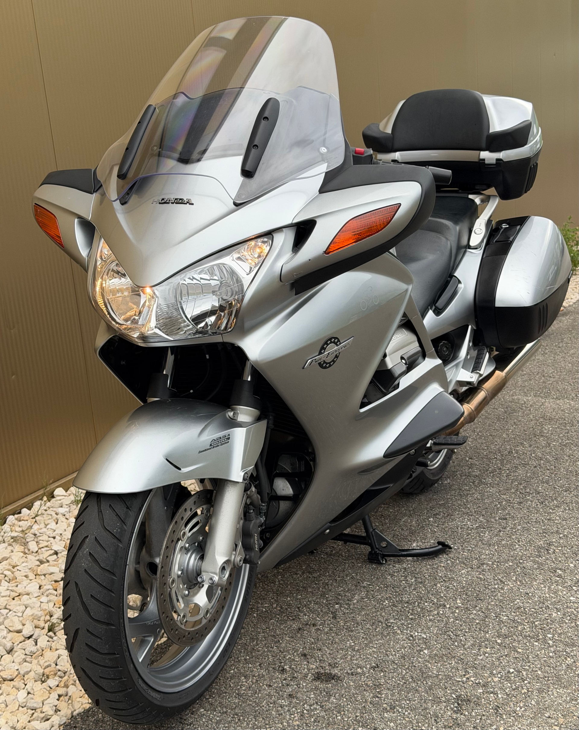 HONDA ST 1300 ABS Pan-European-image-7