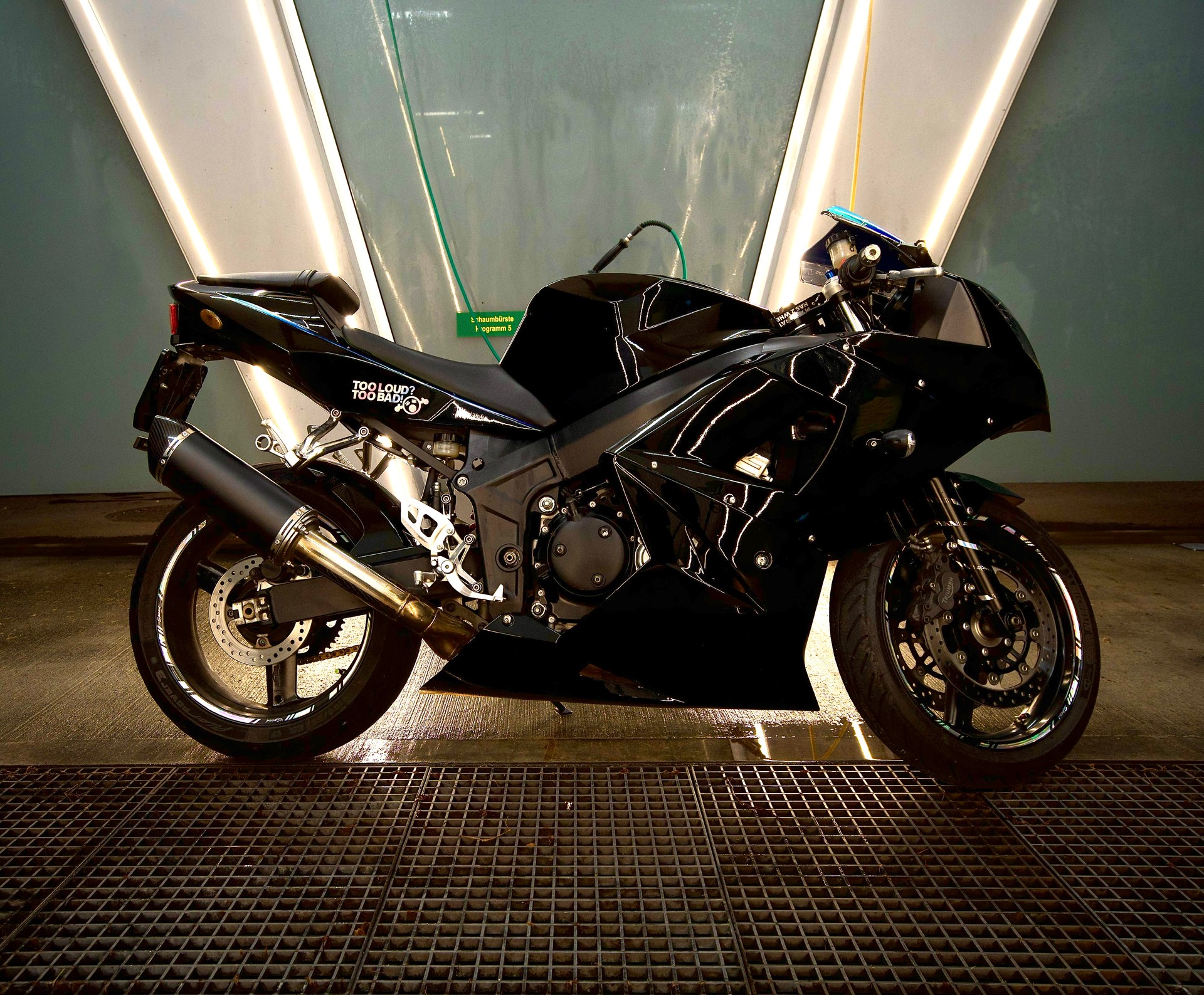TRIUMPH Daytona 600 i-image-1