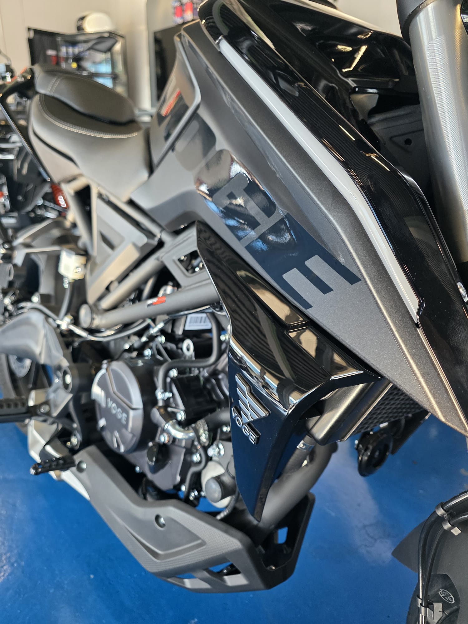 VOGE 125R-image-5