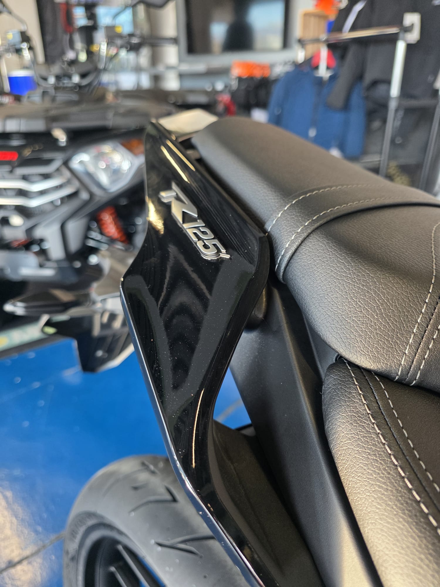 VOGE 125R-image-6