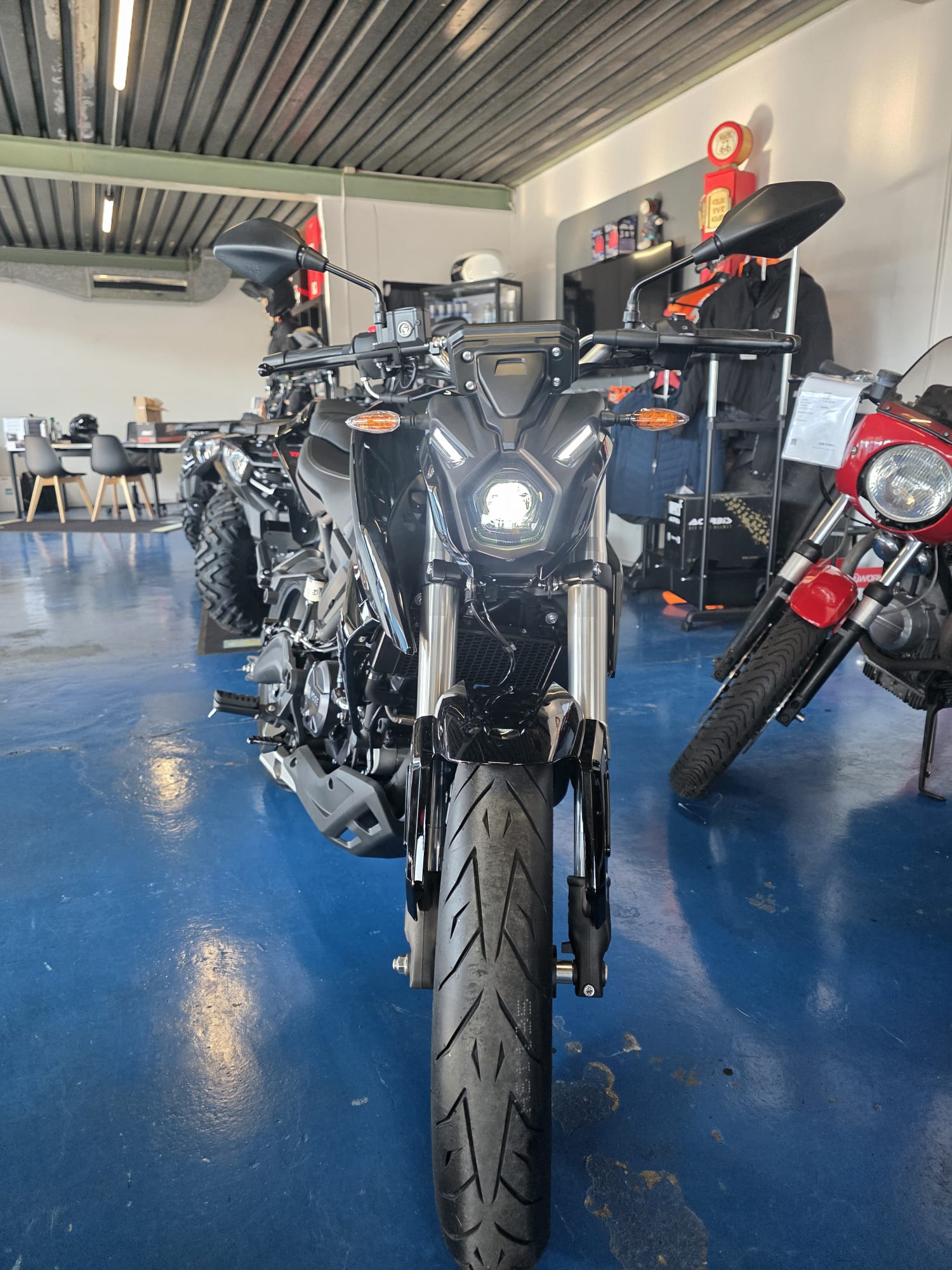 VOGE 125R-image-2