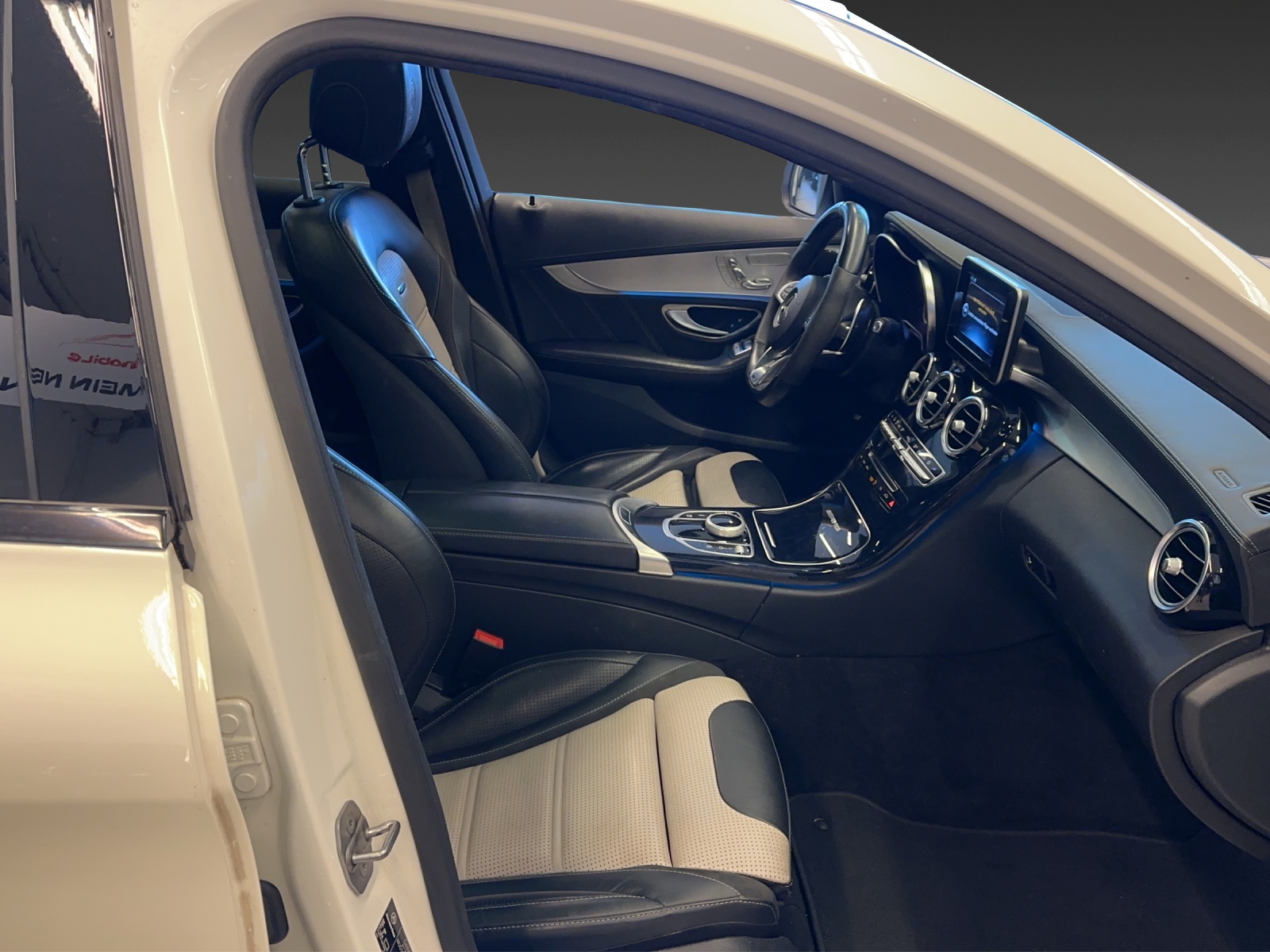MERCEDES-BENZ C 63 S AMG Night Paket Speedshift-image-16