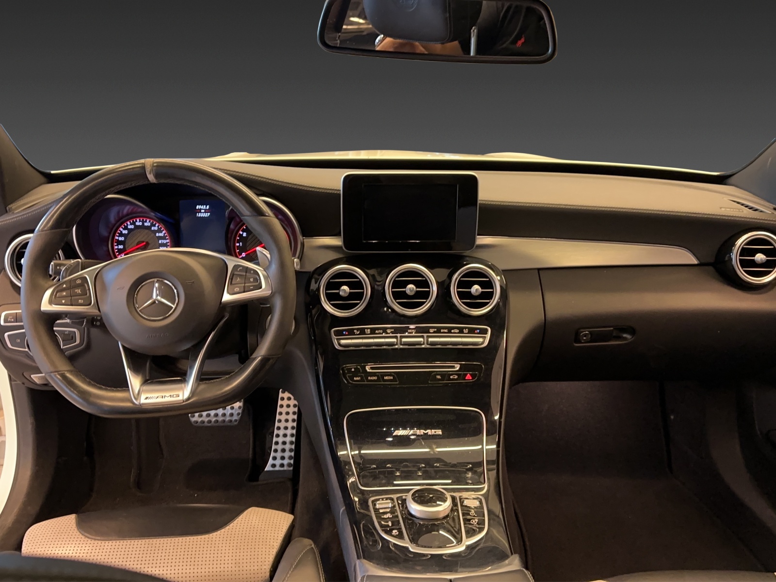 MERCEDES-BENZ C 63 S AMG Night Paket Speedshift-image-13
