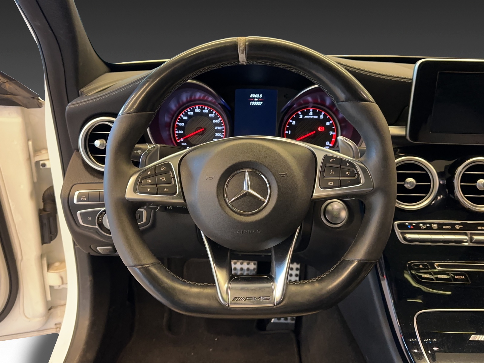 MERCEDES-BENZ C 63 S AMG Night Paket Speedshift-image-11