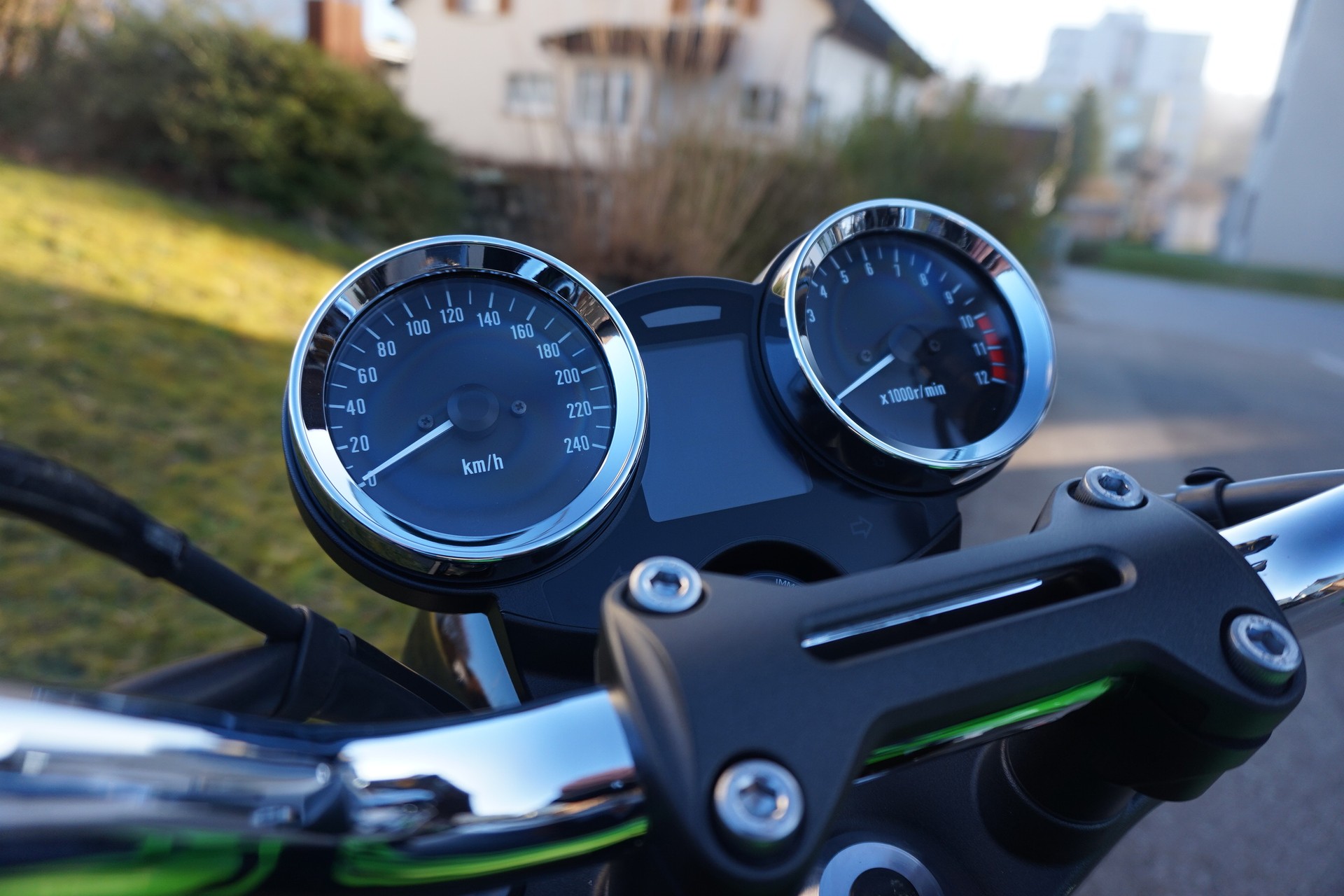 KAWASAKI Z 900 RS ABS MY25-image-8