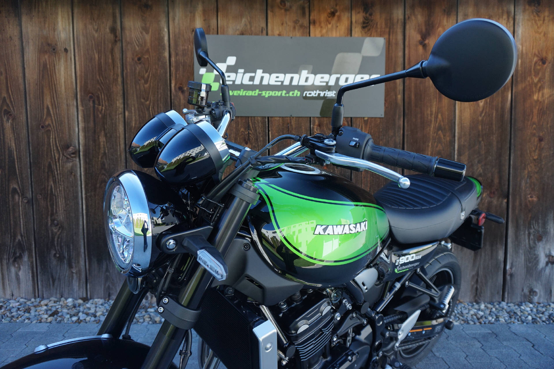 KAWASAKI Z 900 RS ABS MY25-image-4