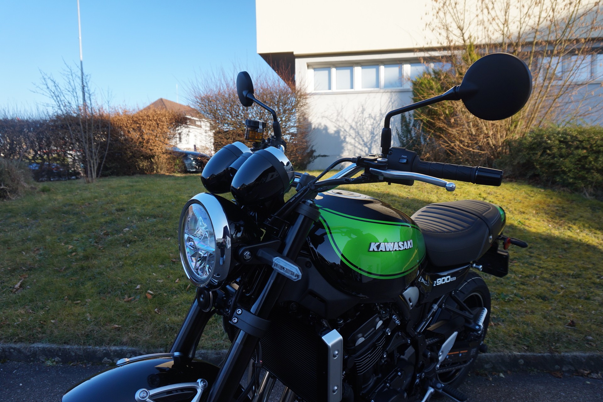 KAWASAKI Z 900 RS ABS MY25-image-4