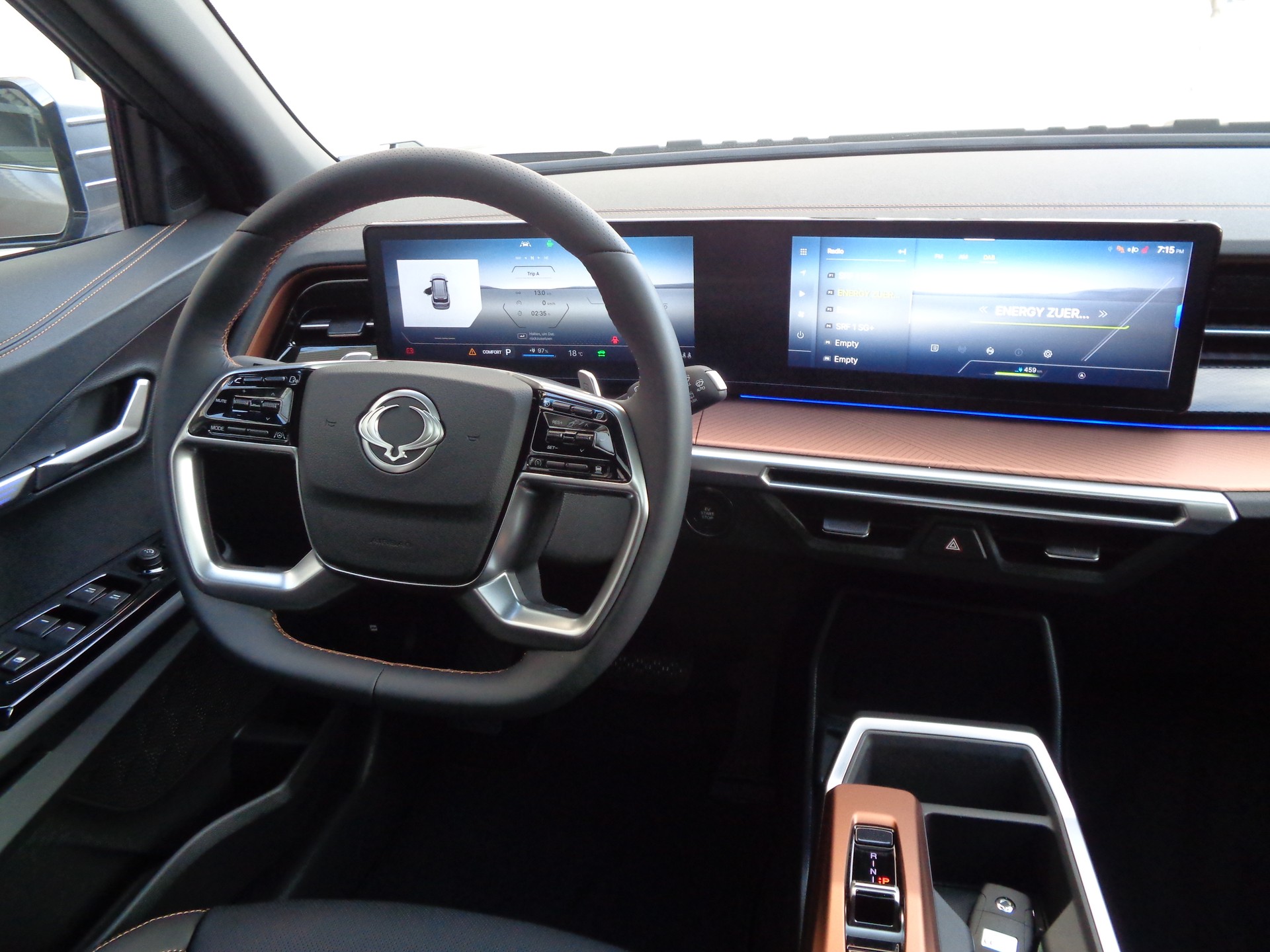 KGM-SsangYong Titanium-image-8