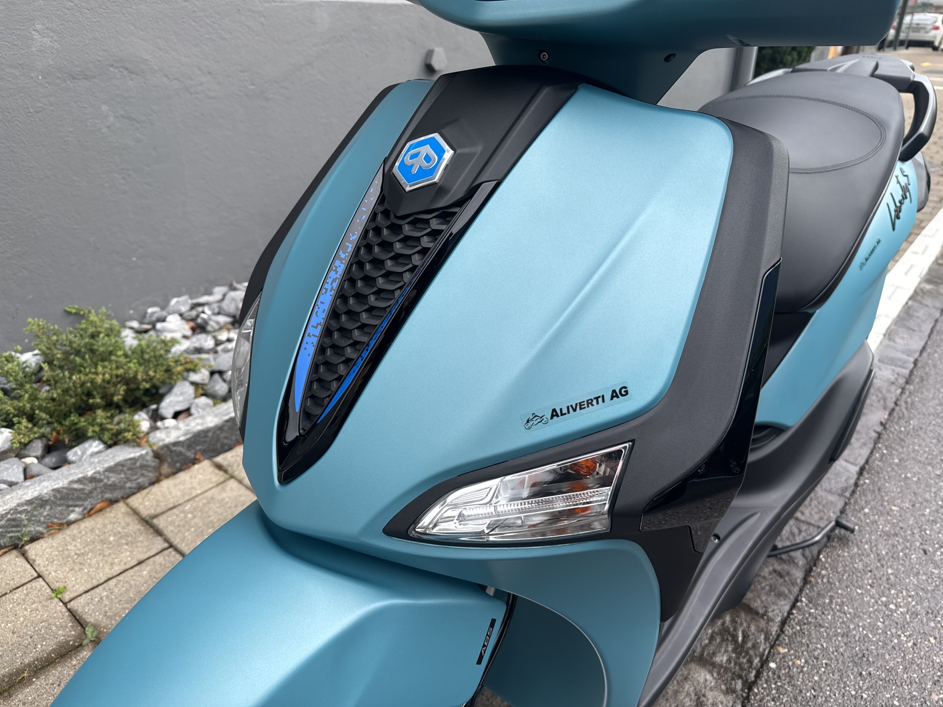PIAGGIO Liberty 125 Sport E5+-image-1