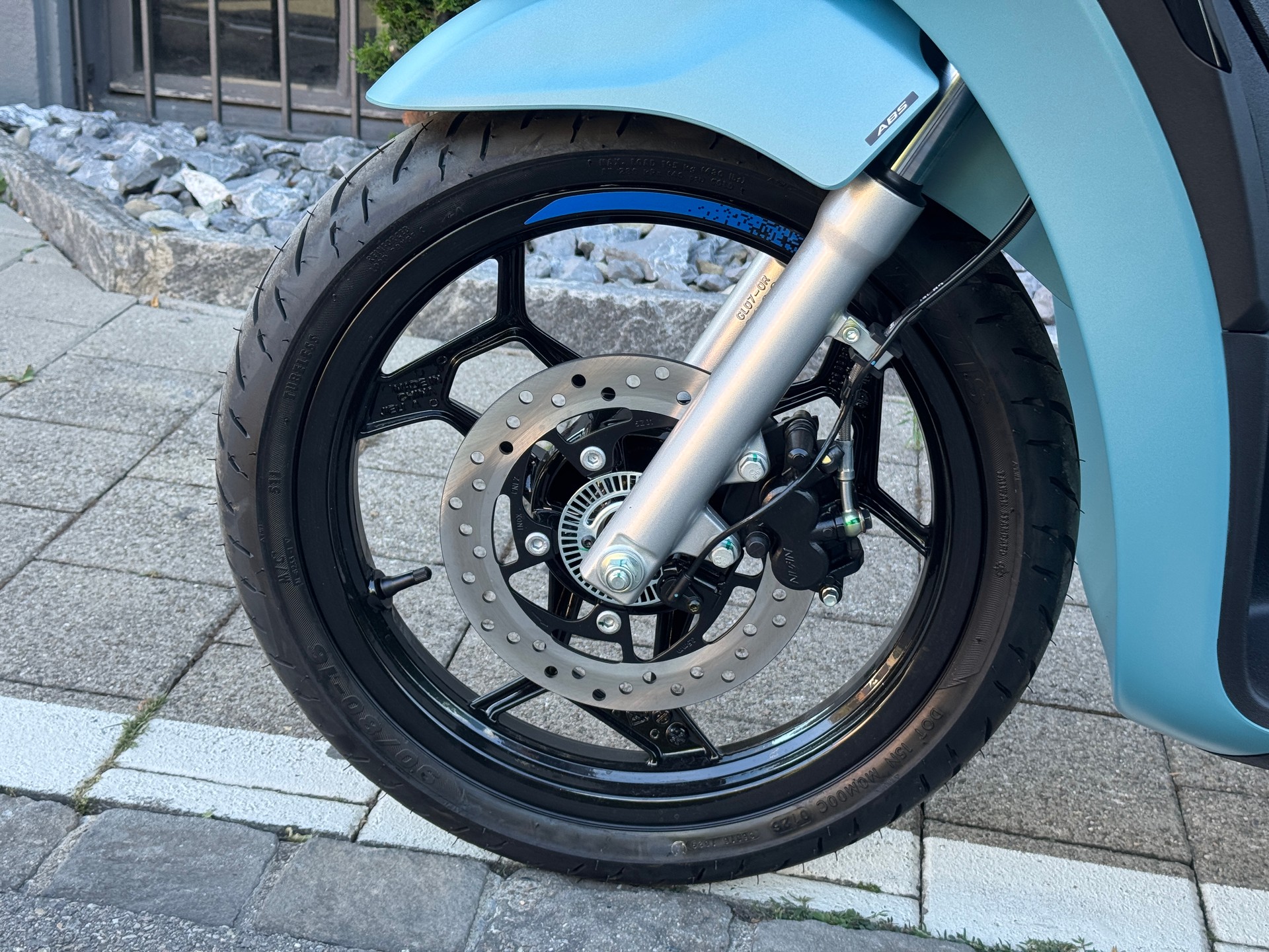 PIAGGIO Liberty 125 Sport E5+-showroom-element-3