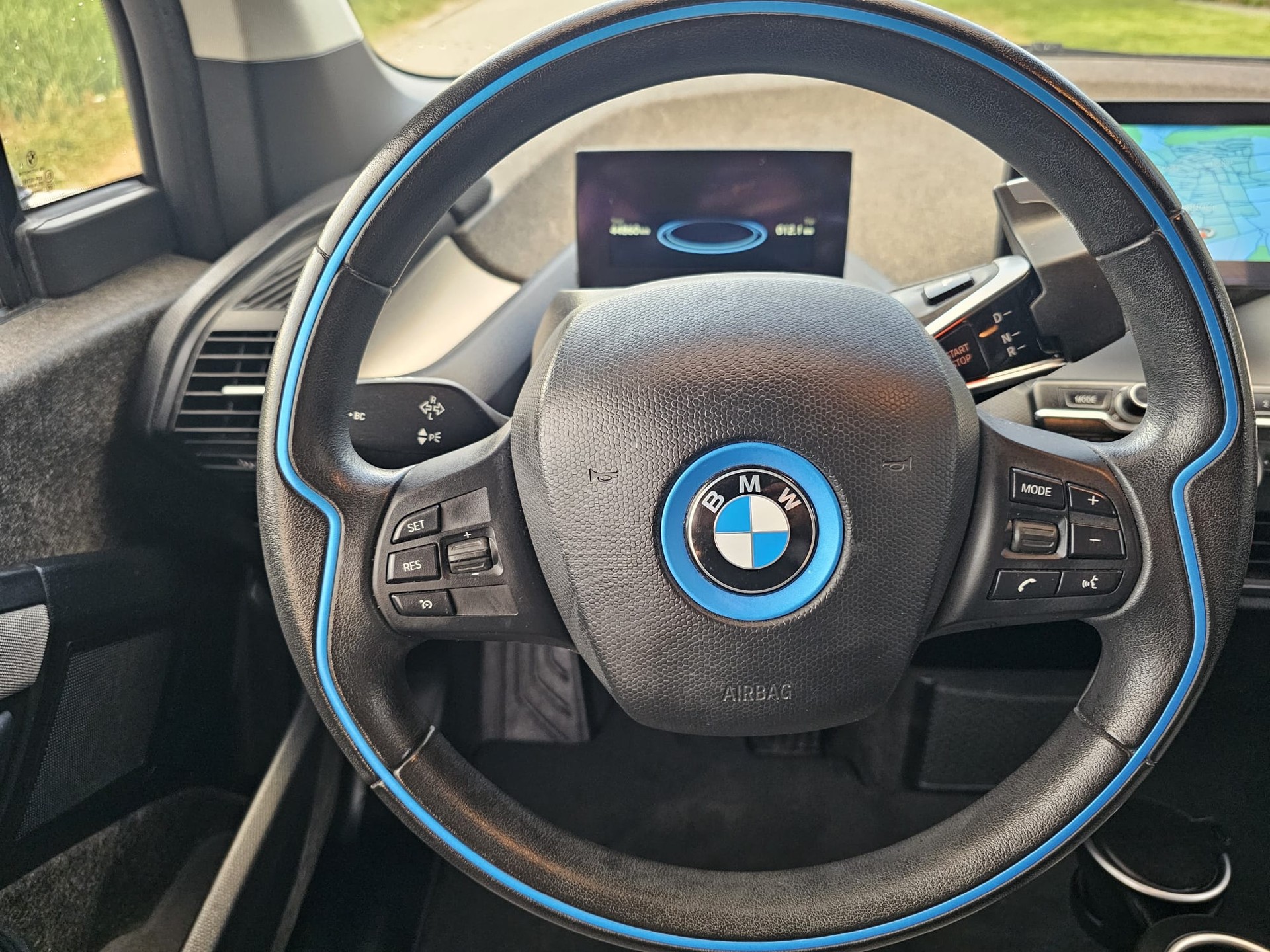 BMW i3 (60Ah)-image-13