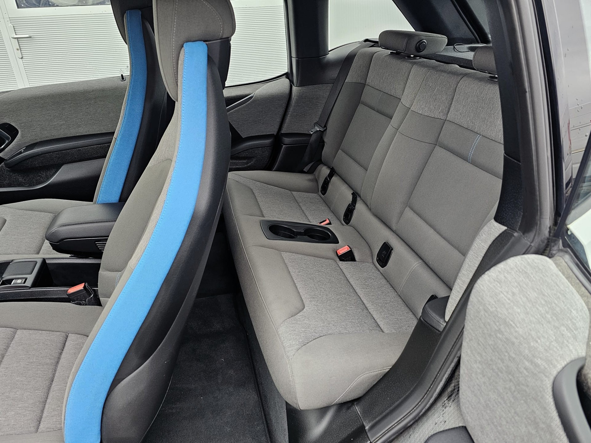 BMW i3 (60Ah)-image-10