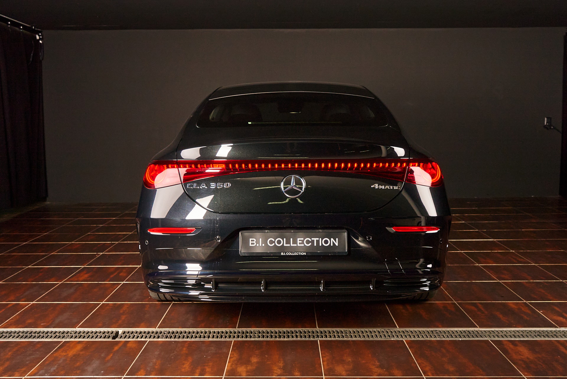 MERCEDES-BENZ CLA 350 EQ Technology 4Matic-image-6