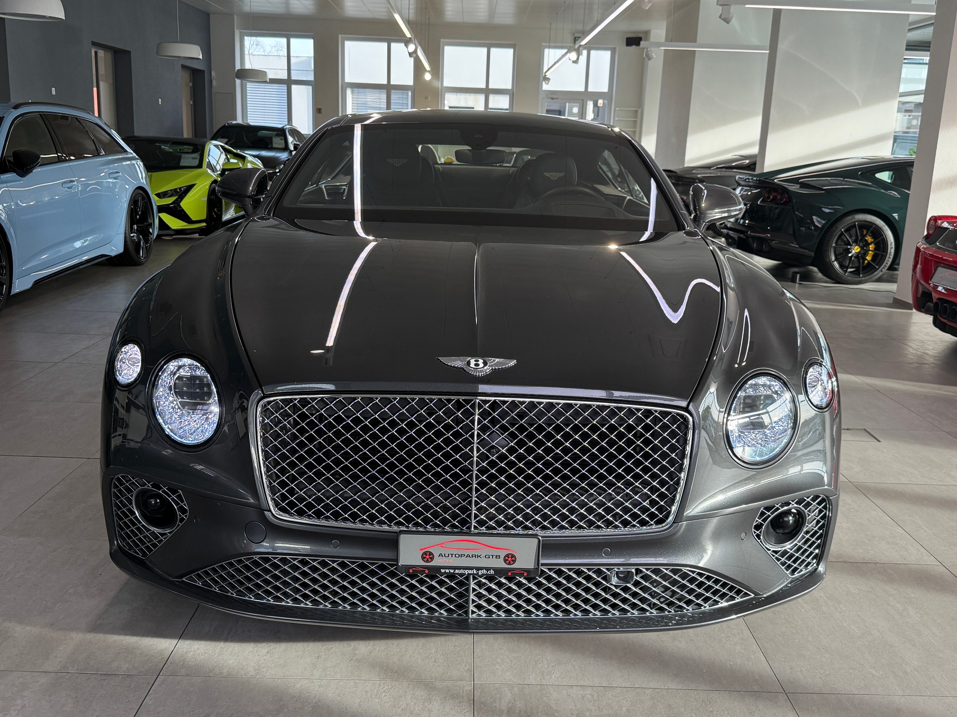 BENTLEY Continental GT 6.0 W12-showroom-element-2