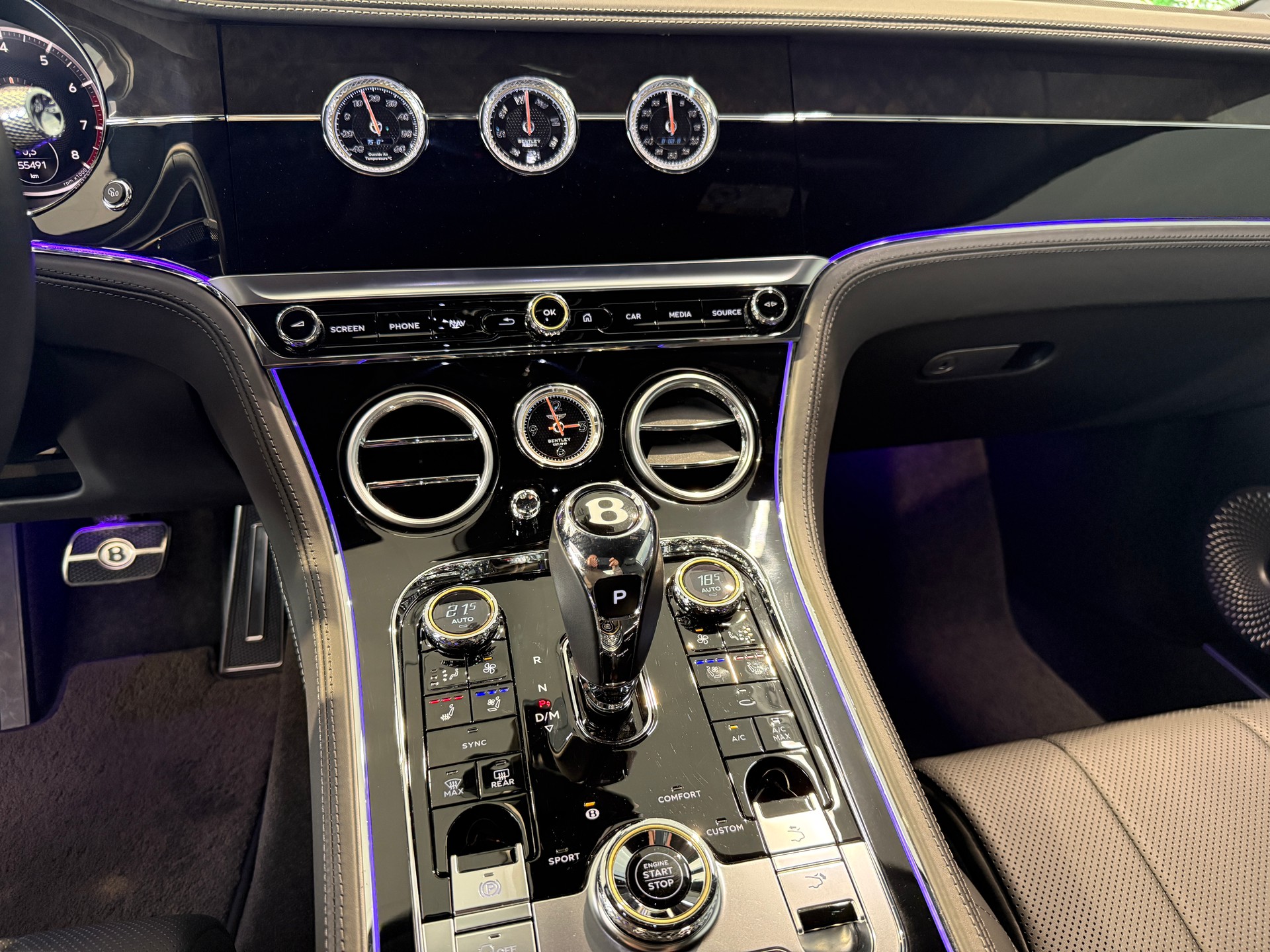 BENTLEY Continental GT 6.0 W12-image-16