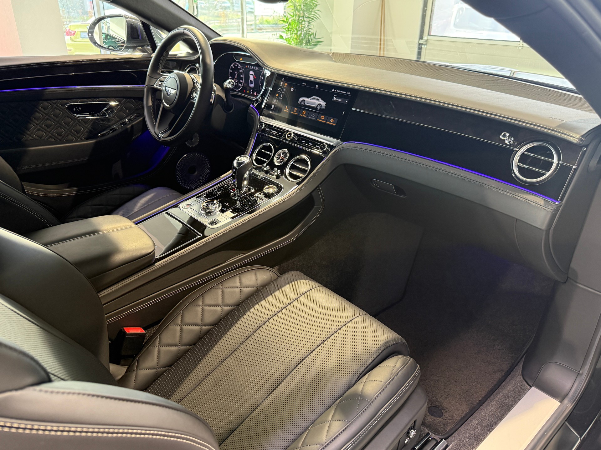 BENTLEY Continental GT 6.0 W12-image-11