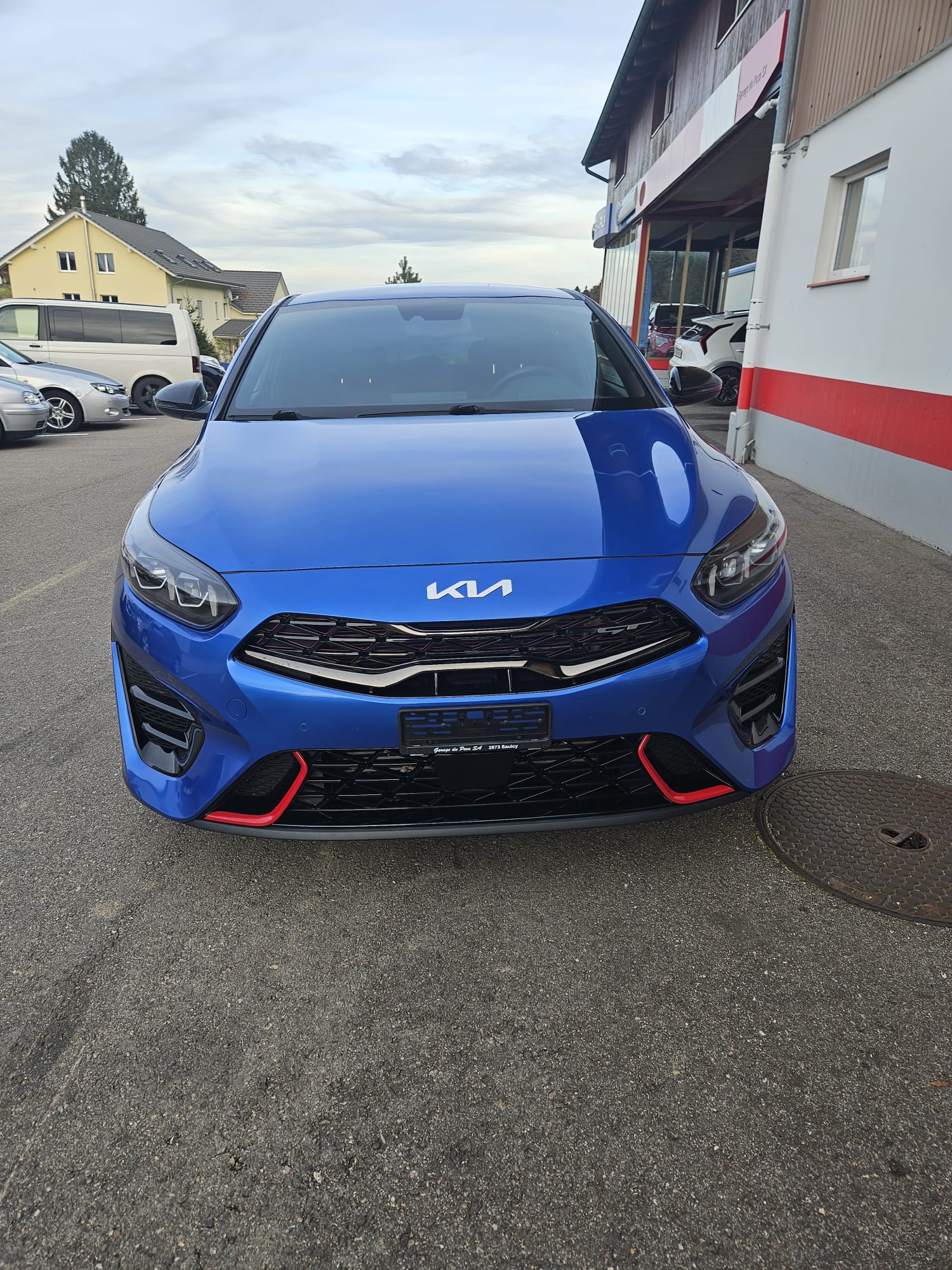 KIA ProCeed 1.6 T-GDi GT DCT-image-4