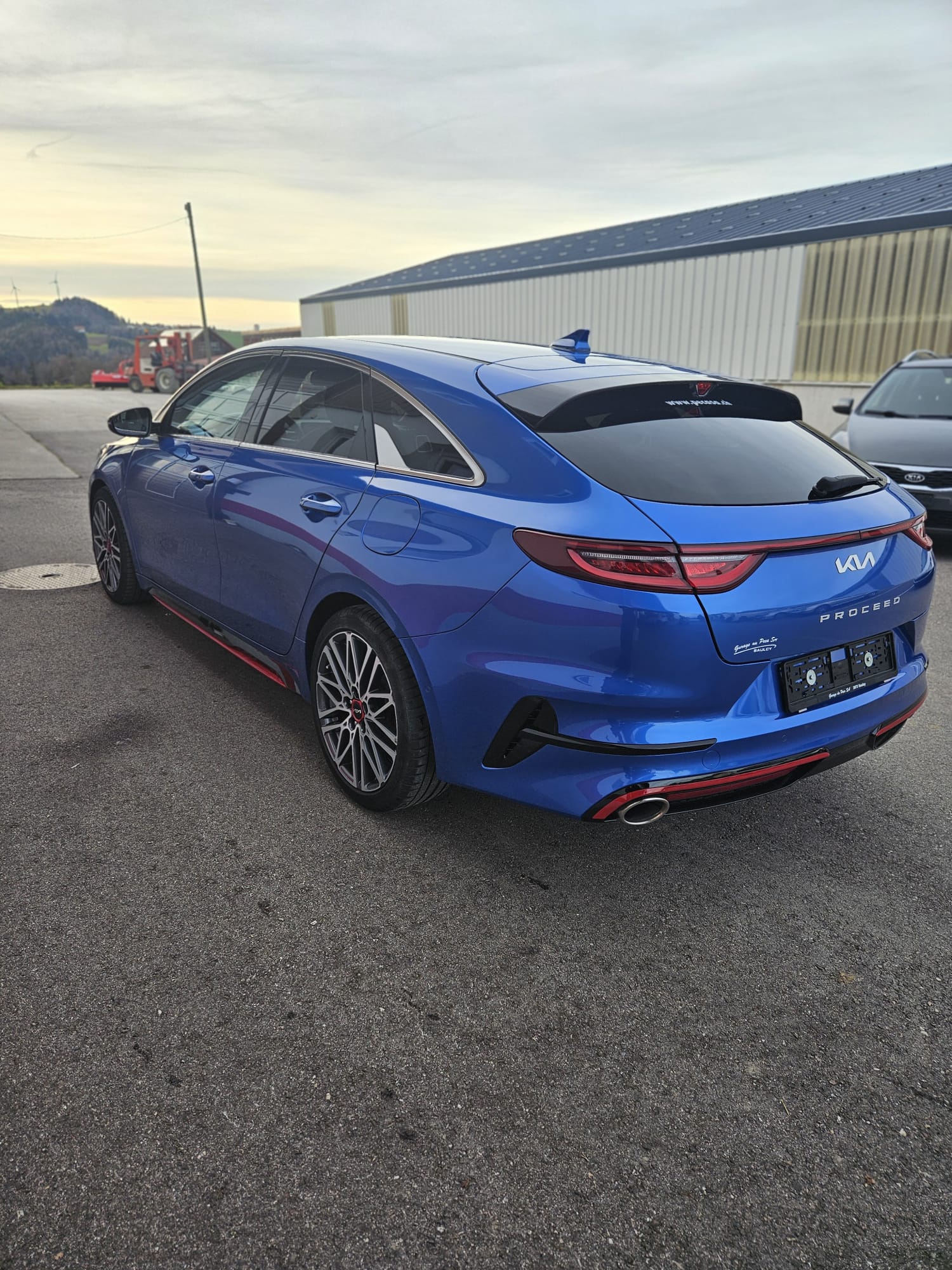 KIA ProCeed 1.6 T-GDi GT DCT-image-1