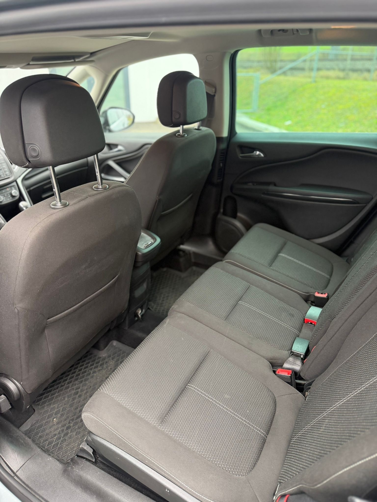 OPEL Zafira Tourer 2.0 CDTi Sport Automatic-image-13