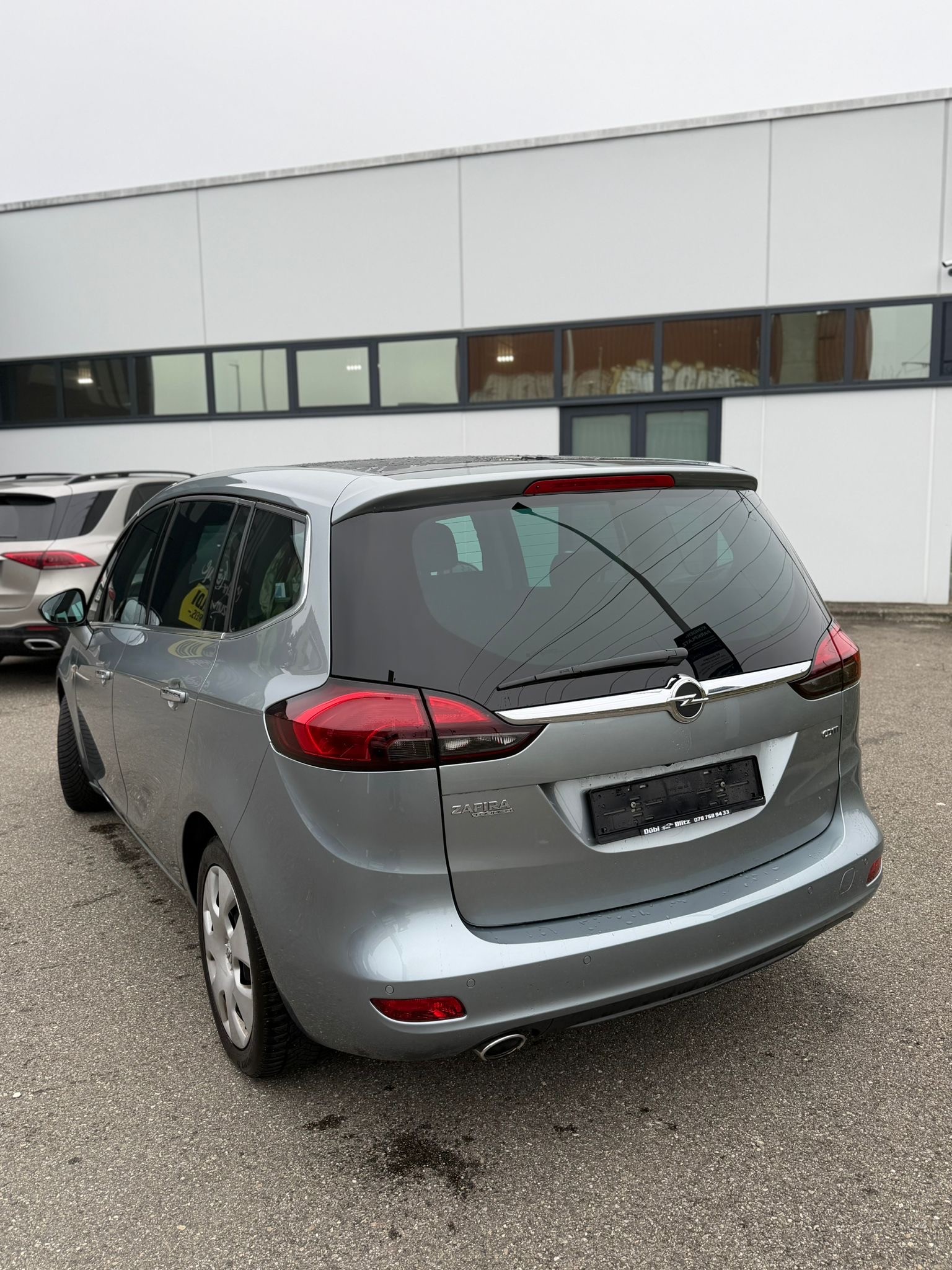 OPEL Zafira Tourer 2.0 CDTi Sport Automatic-image-4