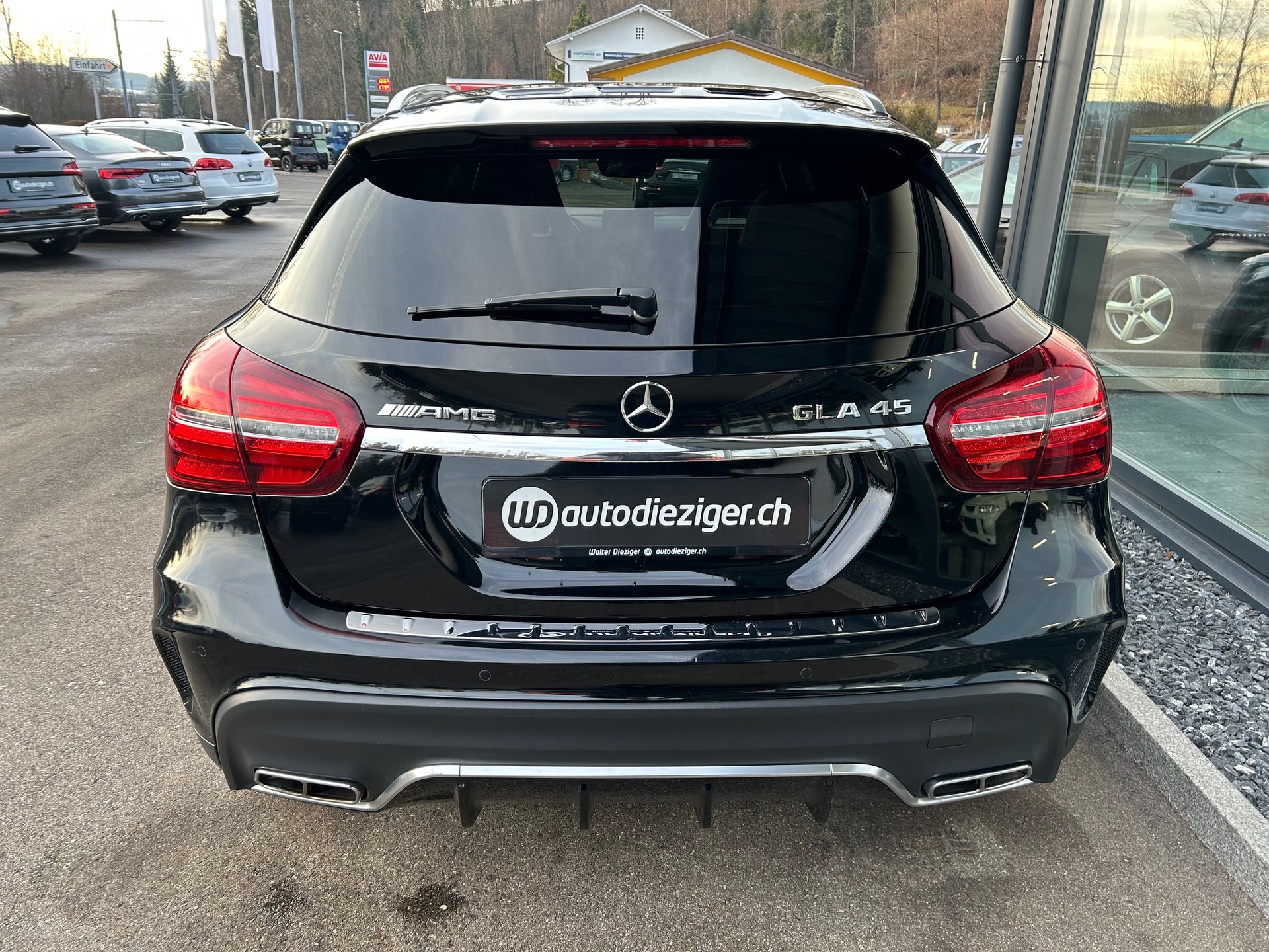 MERCEDES-BENZ GLA 45 AMG 4Matic 7G-DCT-image-5