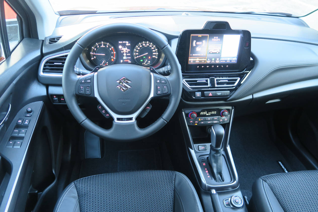 SUZUKI S-Cross 1.4 T Sakura Top Hybrid 4x4-image-4