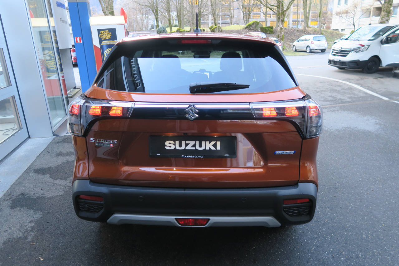 SUZUKI S-Cross 1.4 T Sakura Top Hybrid 4x4-showroom-element-2