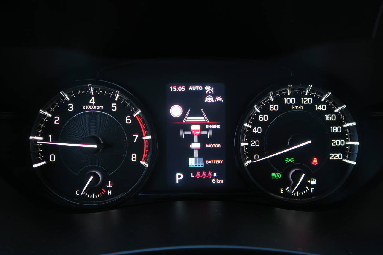 SUZUKI S-Cross 1.4 T Sakura Top Hybrid 4x4-image-6