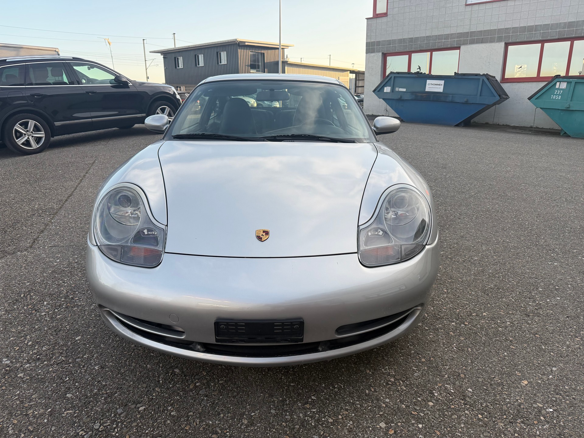 PORSCHE 911 Carrera 4-image-1