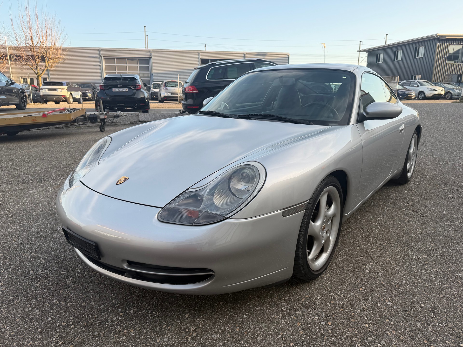 PORSCHE 911 Carrera 4