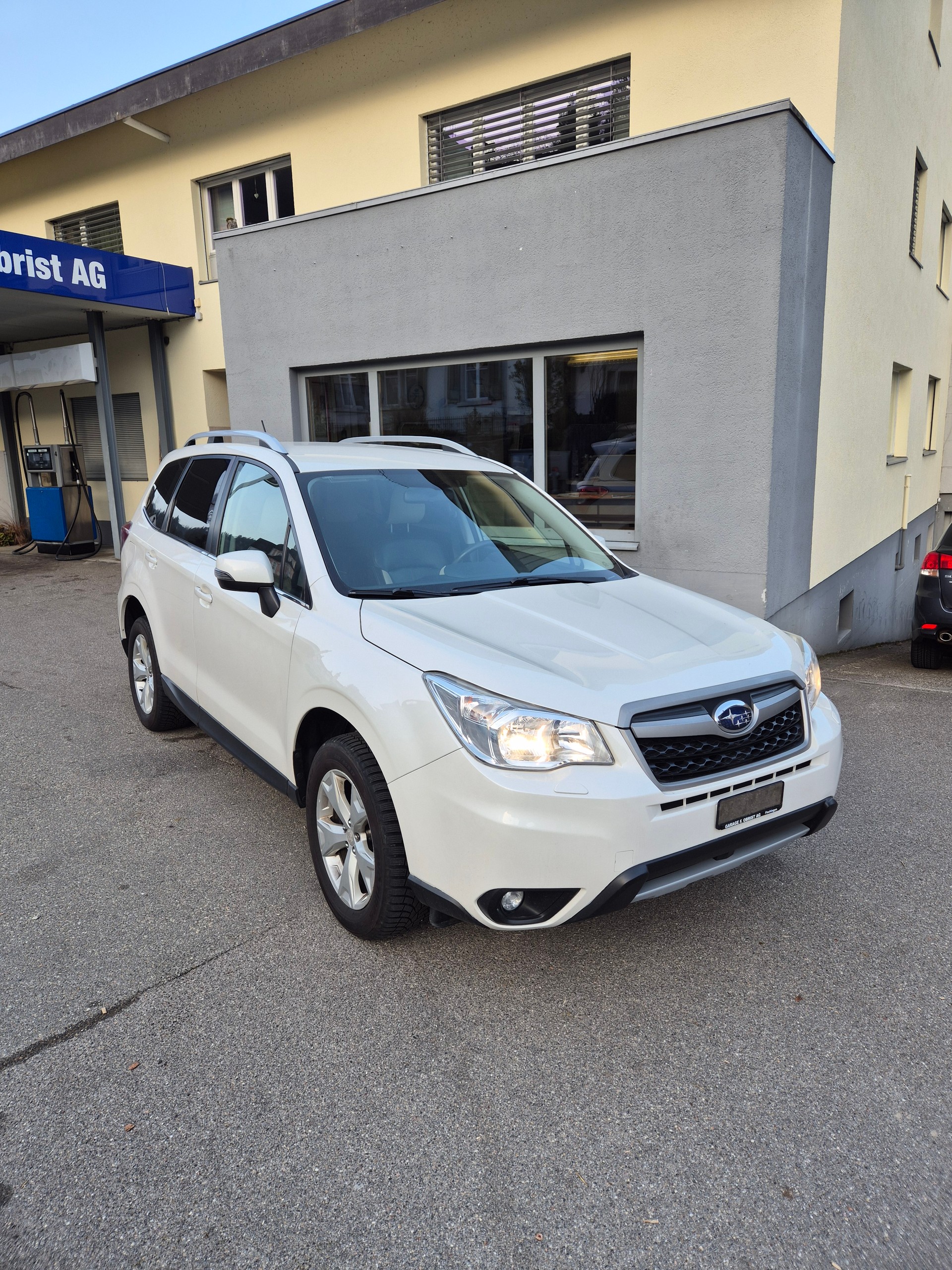 SUBARU Forester 2.0i Swiss Lineartronic-image-1