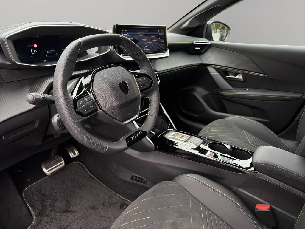 PEUGEOT 208 1.2 Hybrid 145 GT-image-5