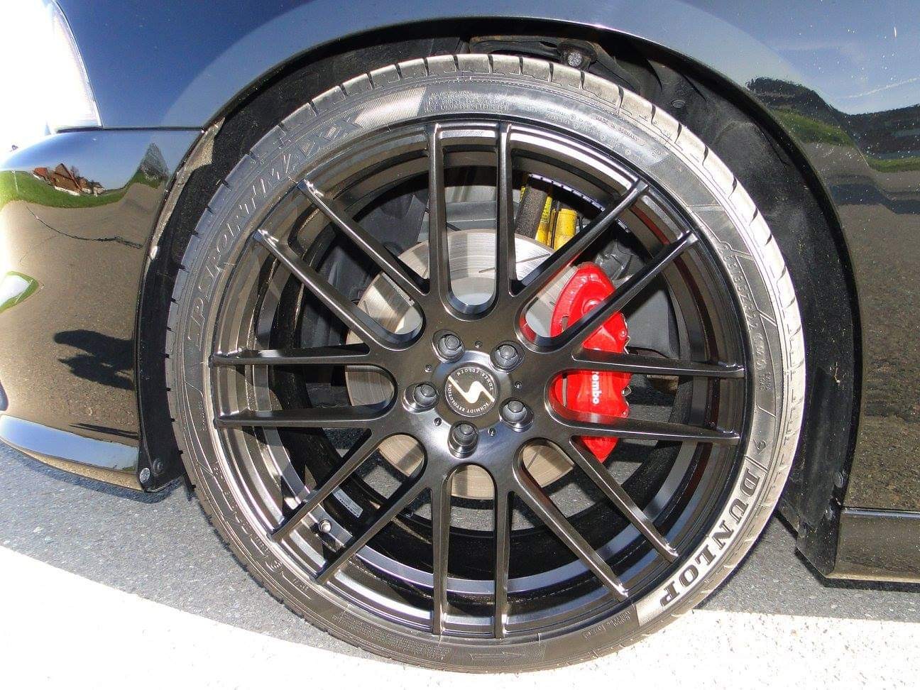 DODGE SRT-8-image-3