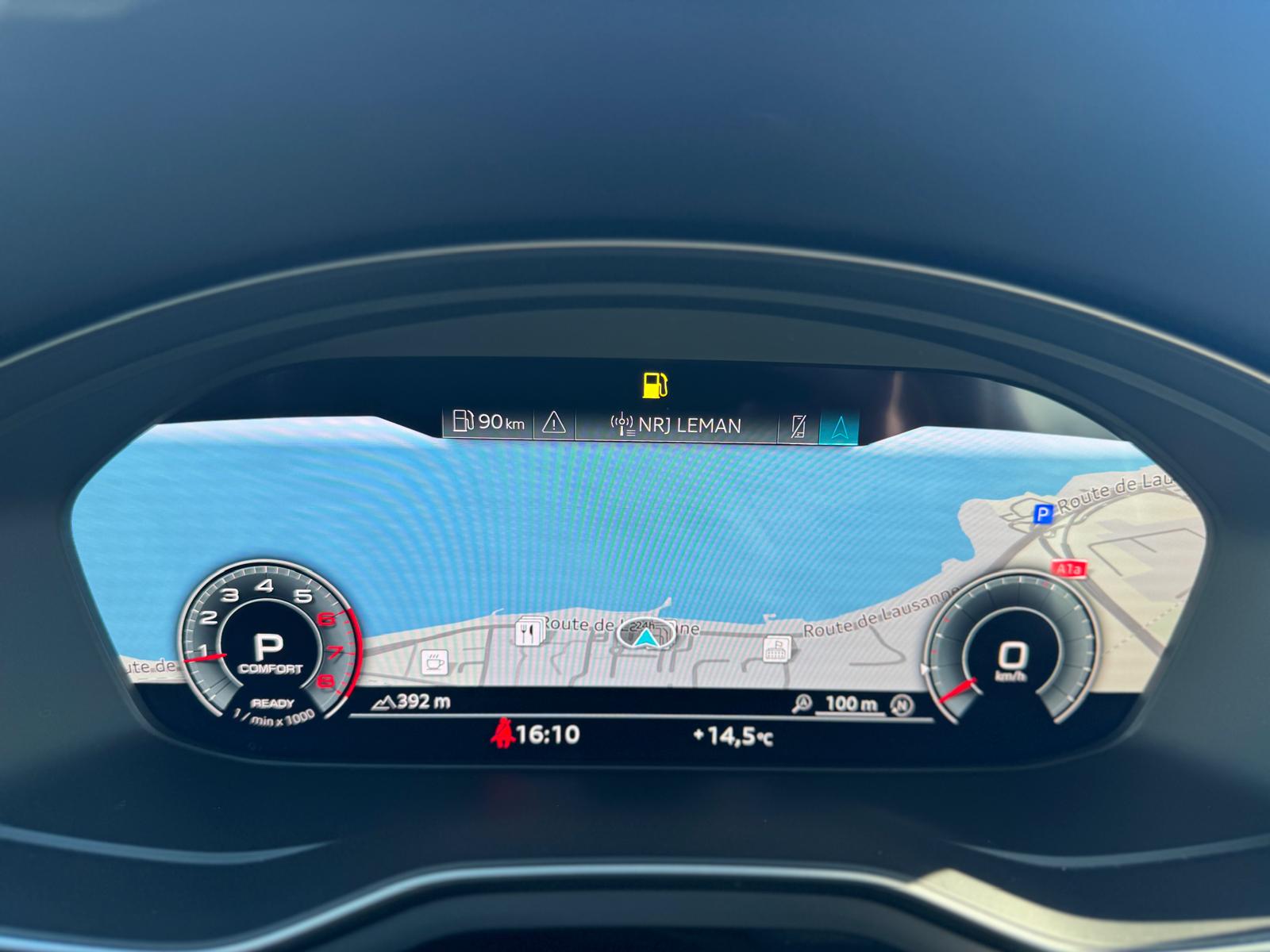 AUDI A5 Cabriolet 40 TFSI S-Line S-tronic-image-17