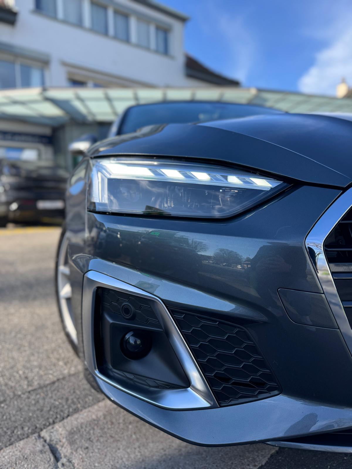 AUDI A5 Cabriolet 40 TFSI S-Line S-tronic-image-4