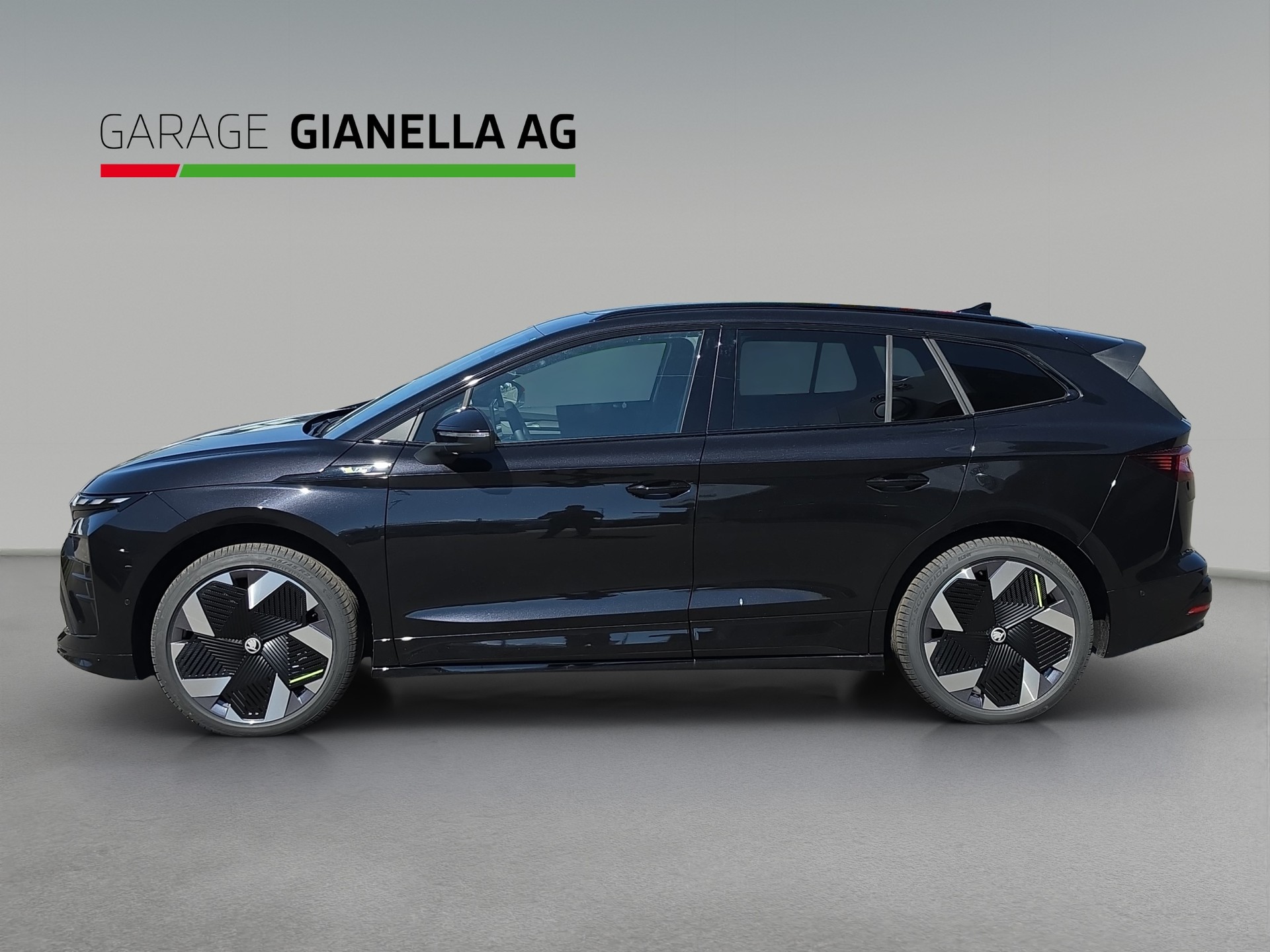 SKODA Enyaq 4x4 RS-showroom-element-1