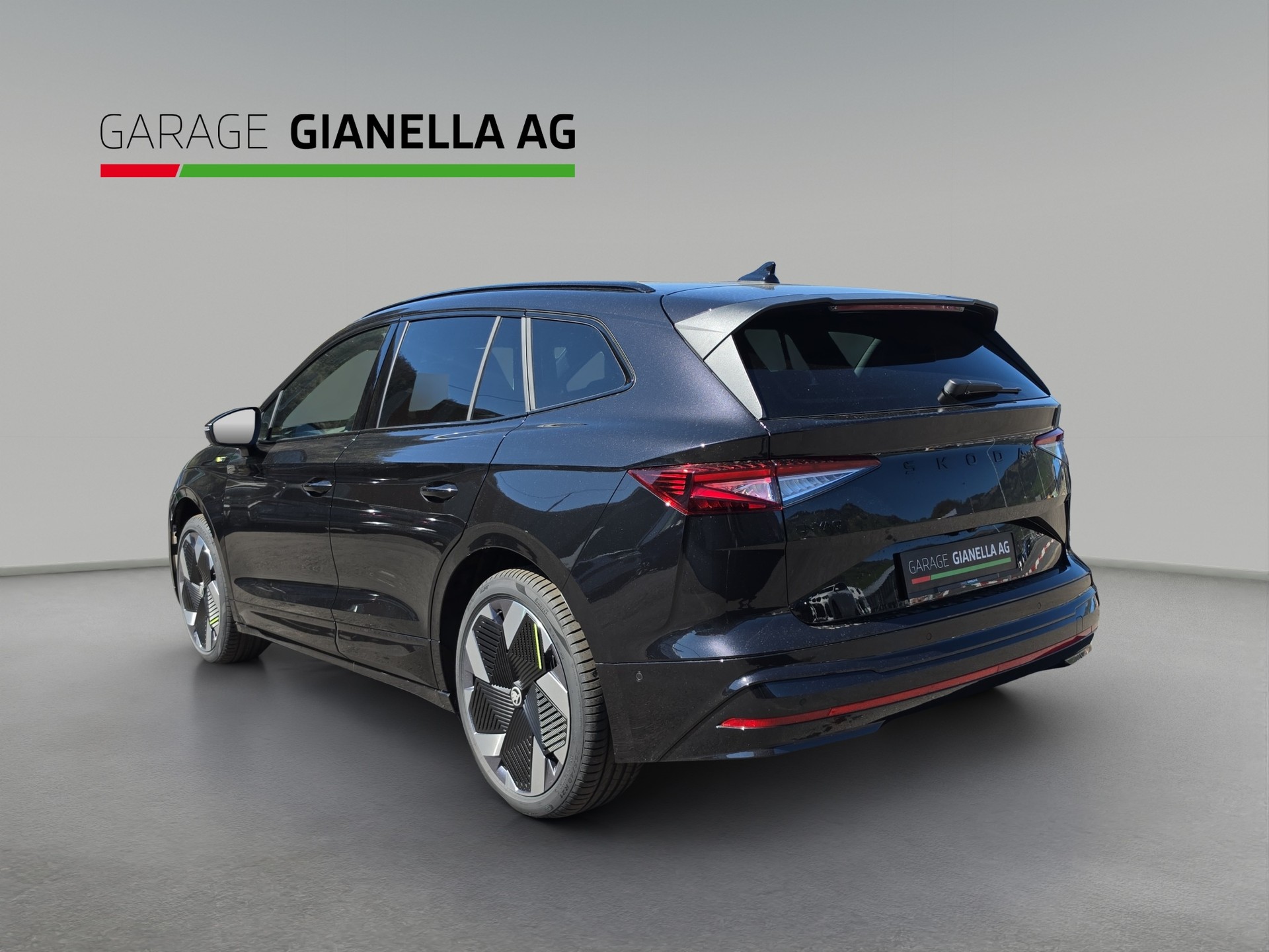 SKODA Enyaq 4x4 RS-showroom-element-2
