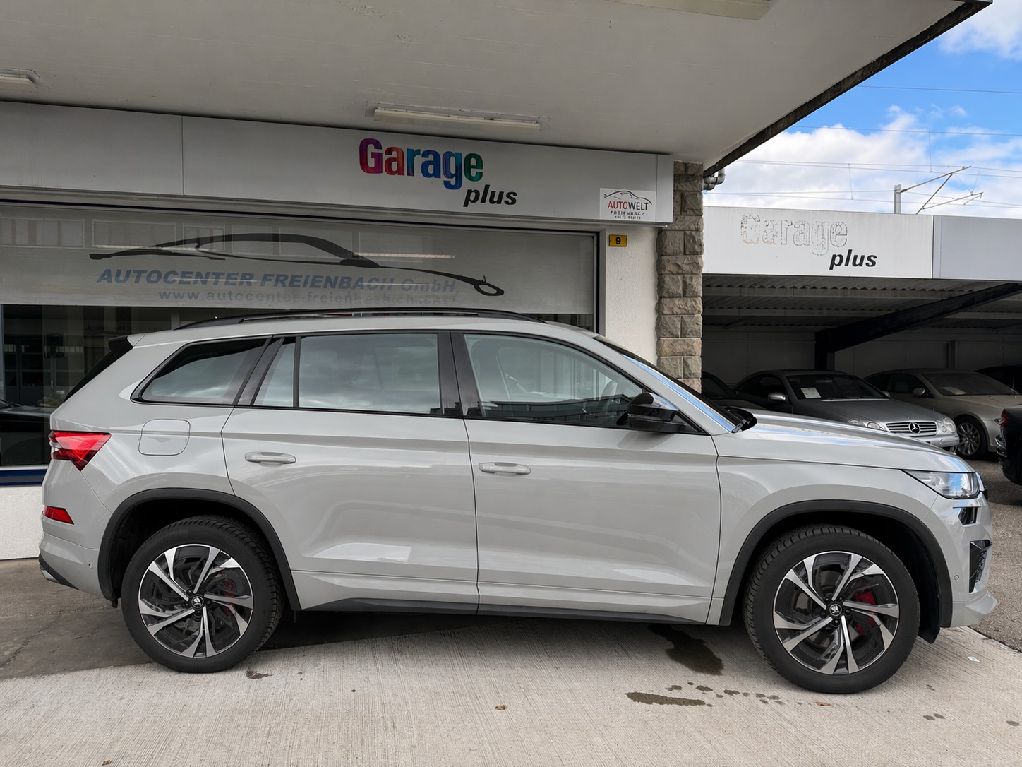 SKODA Kodiaq 2.0 TSI 4x4 RS-showroom-element-3