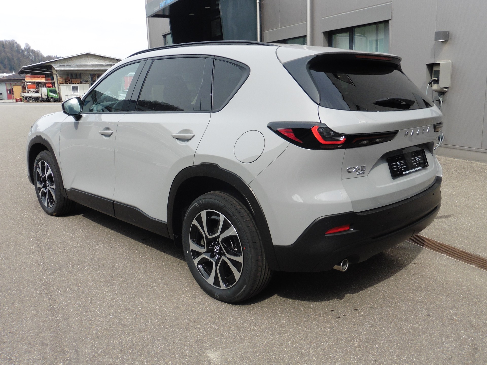 MAZDA Exklusive-Line-image-2