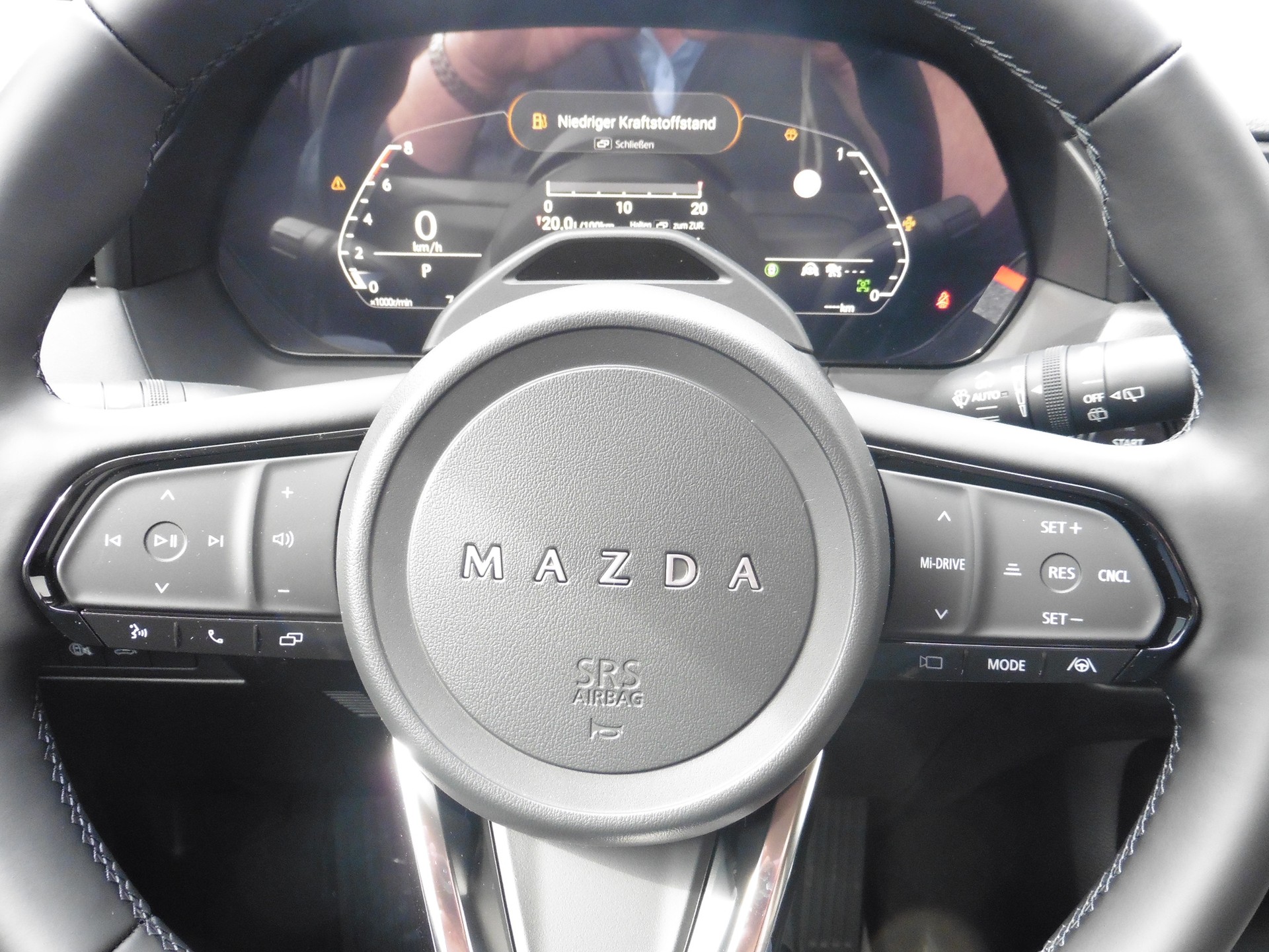 MAZDA Exklusive-Line-image-9