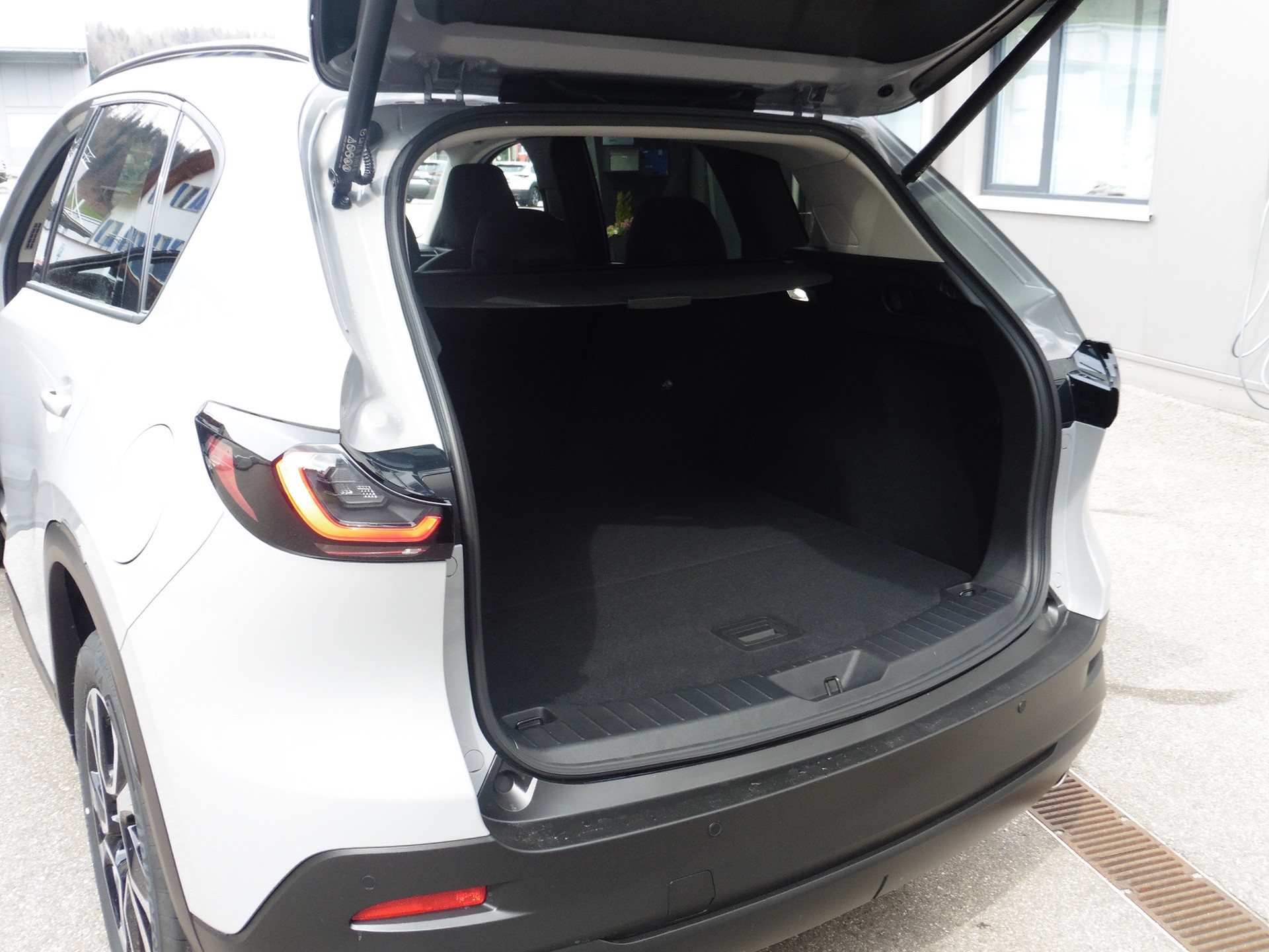 MAZDA Exklusive-Line-image-6