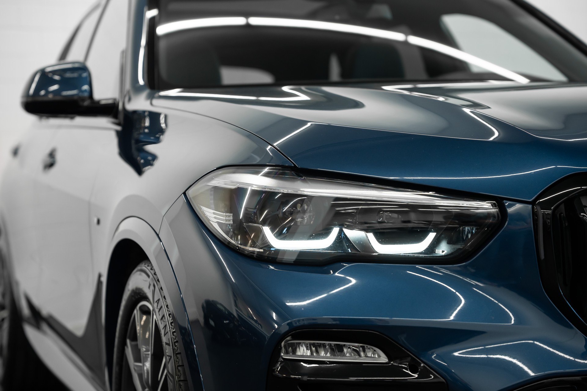 BMW X5 xDrive 45e M Sport Steptronic-image-5