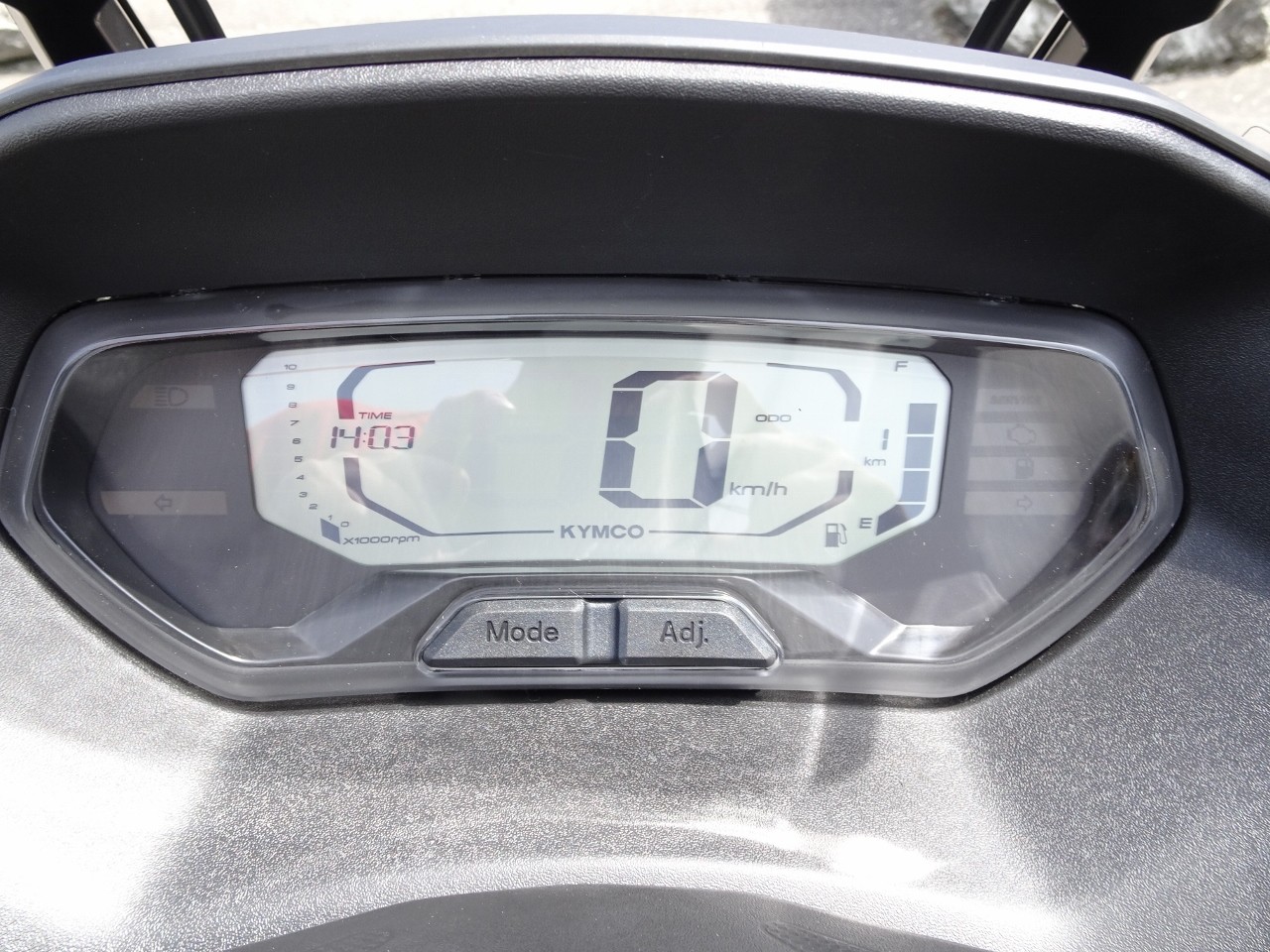 KYMCO Sky Town 125 TopCase-image-5