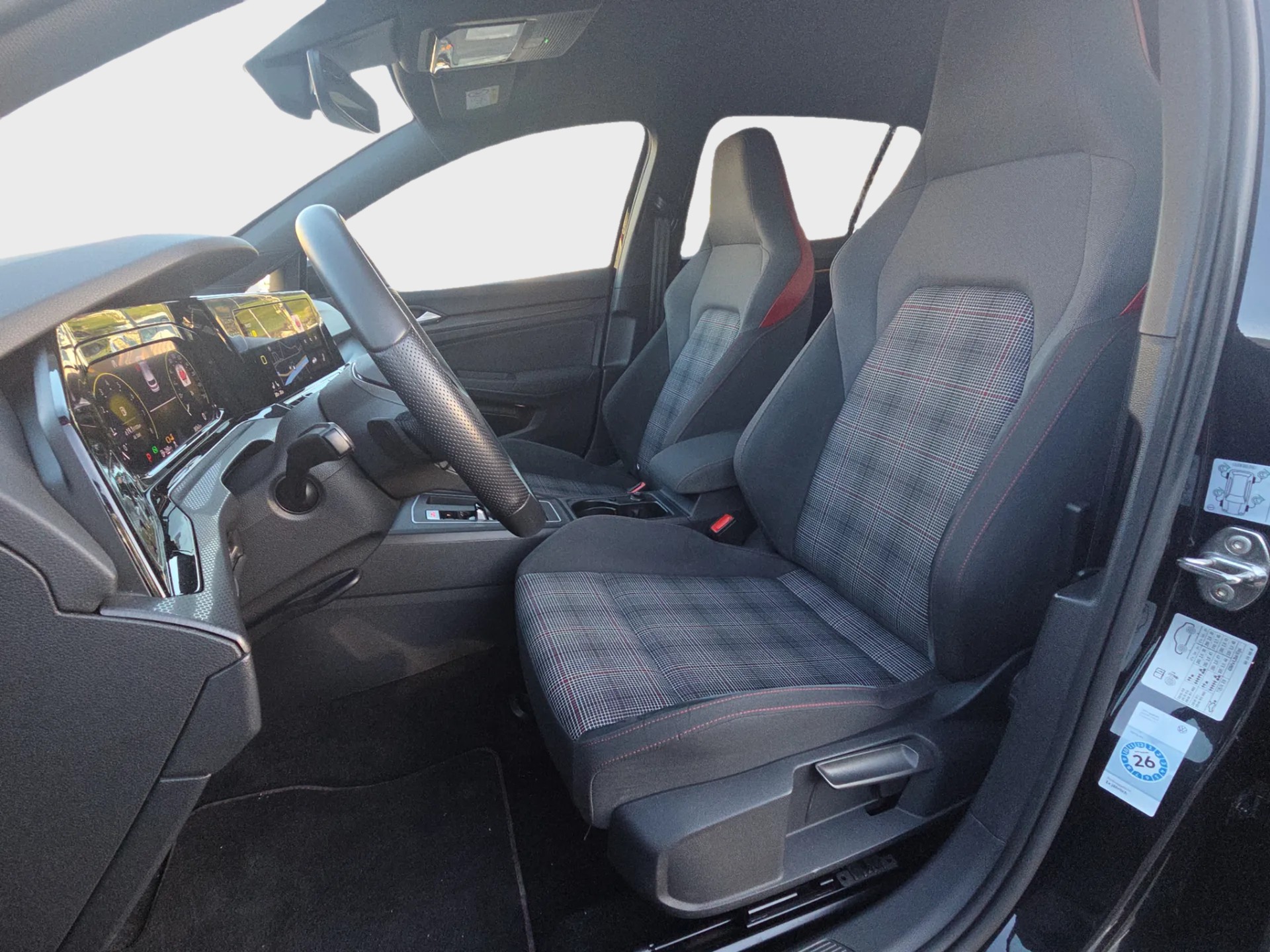 VW Golf 2.0 TSI GTI DSG-image-11