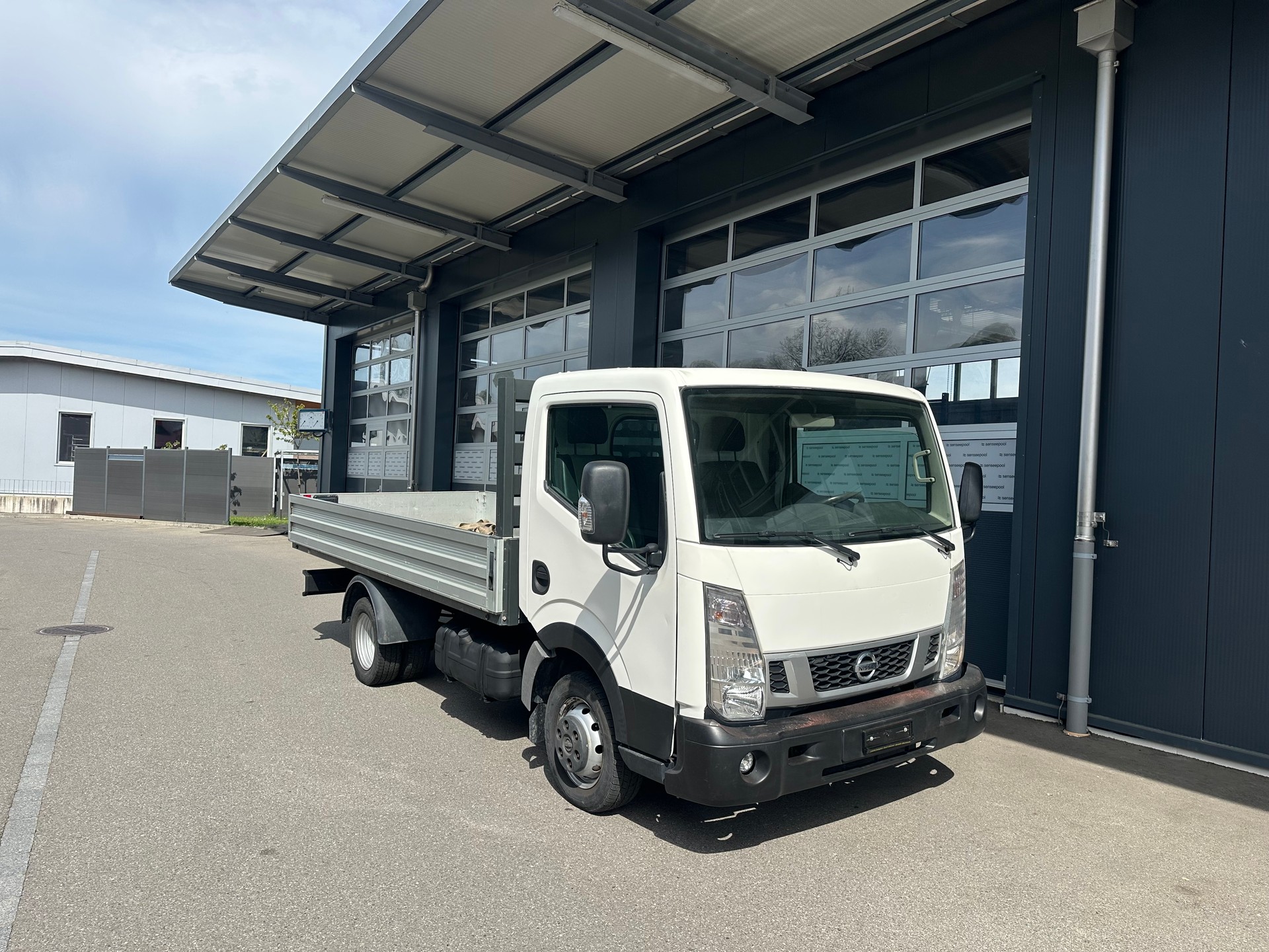NISSAN Cabstar 35 14