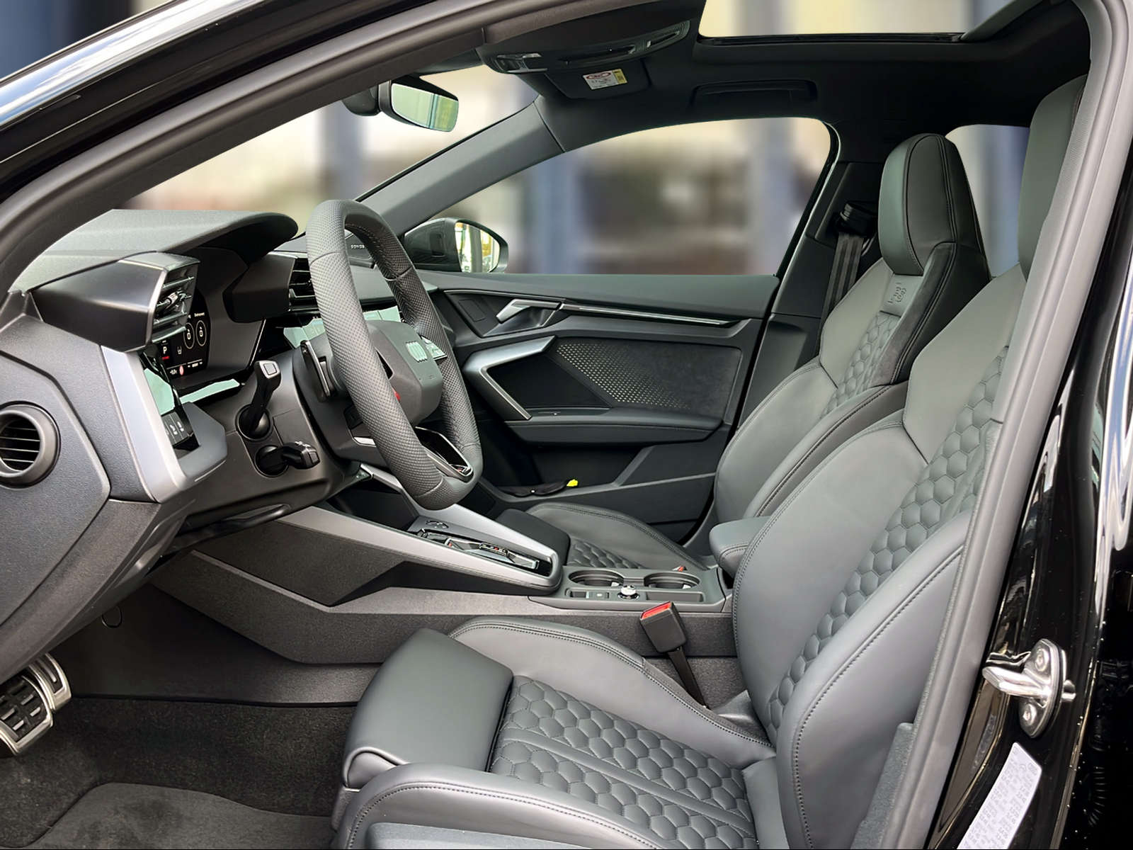 AUDI RS3 Sportback 2.5 TSI quattro S-tronic Mythosschwarz Metallic-image-7