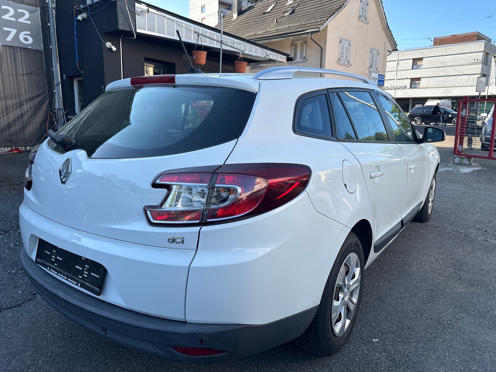 RENAULT Mégane Grandtour 1.5 dCi Expression EDC-image-6